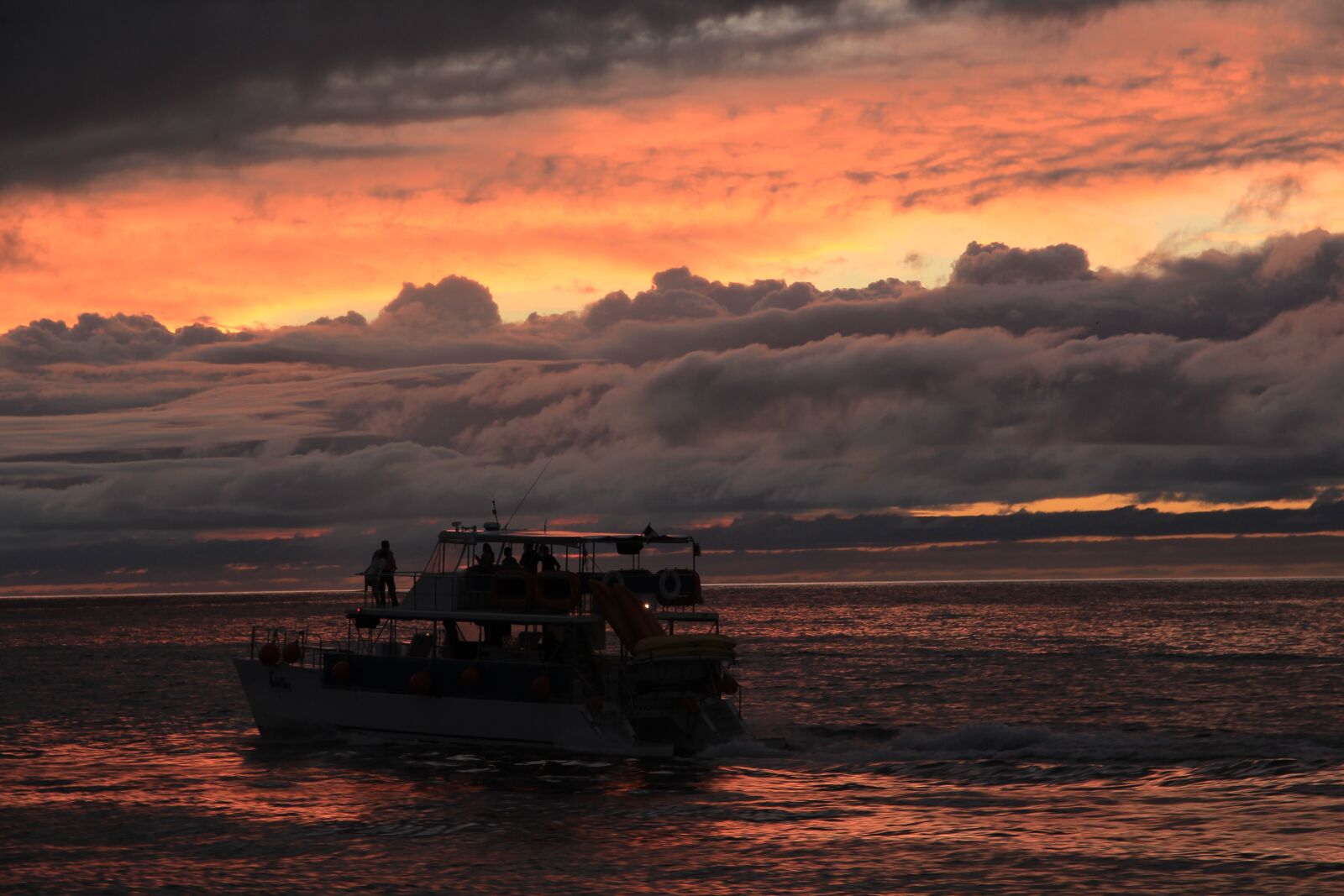 Canon EOS 700D (EOS Rebel T5i / EOS Kiss X7i) sample photo. Ocean, bay, boat photography