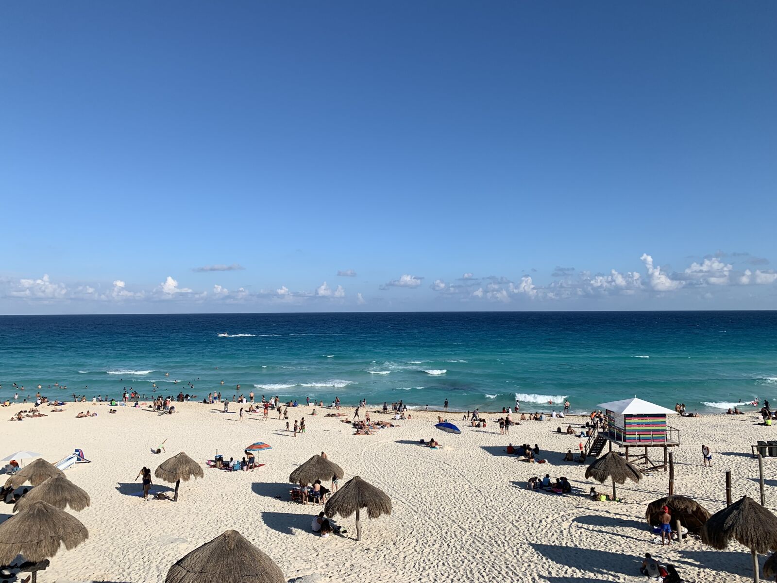 iPhone XR back camera 4.25mm f/1.8 sample photo. Ma, blue, cancun photography