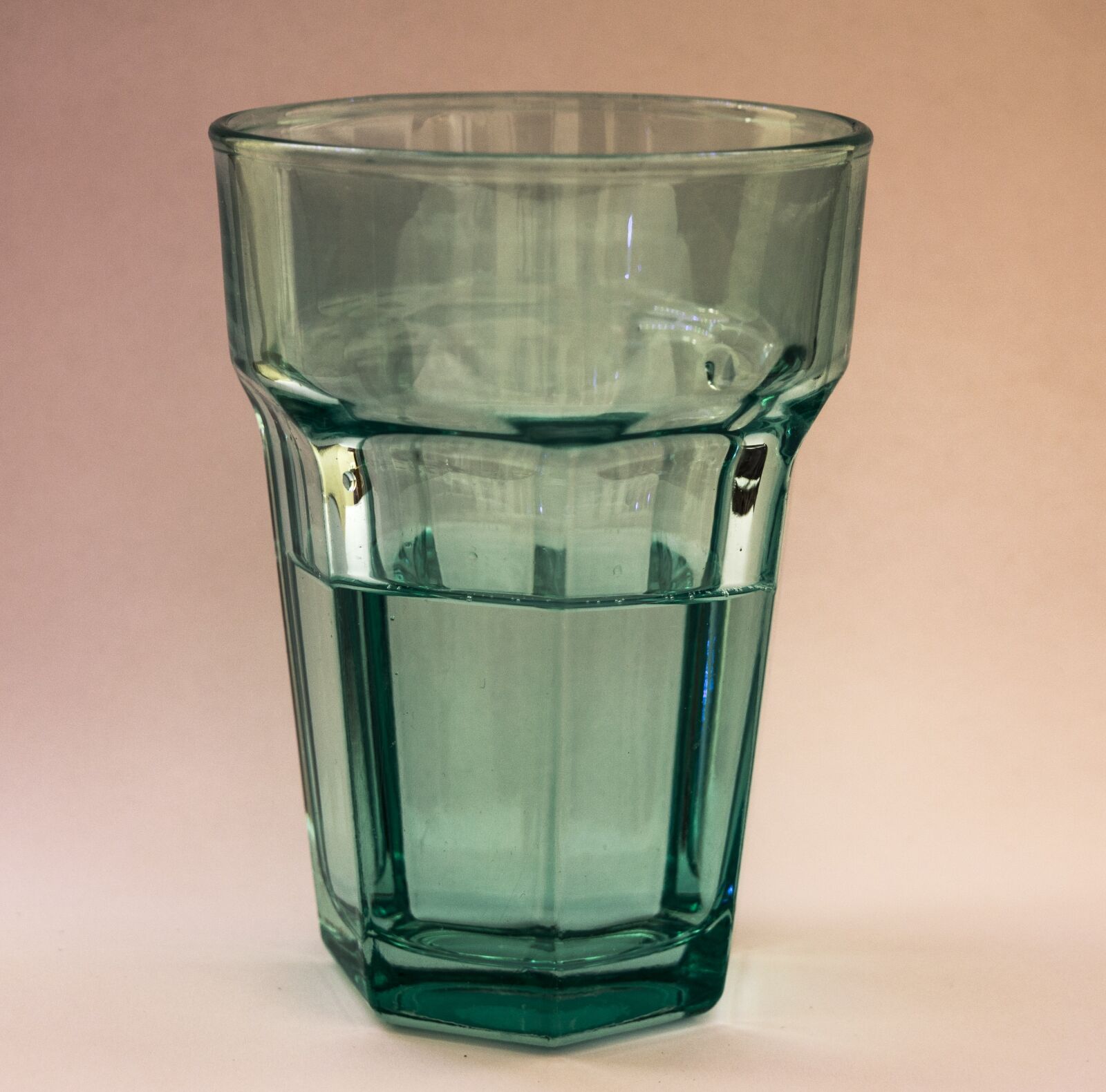 Nikon D3200 sample photo. Cup, water, glass photography