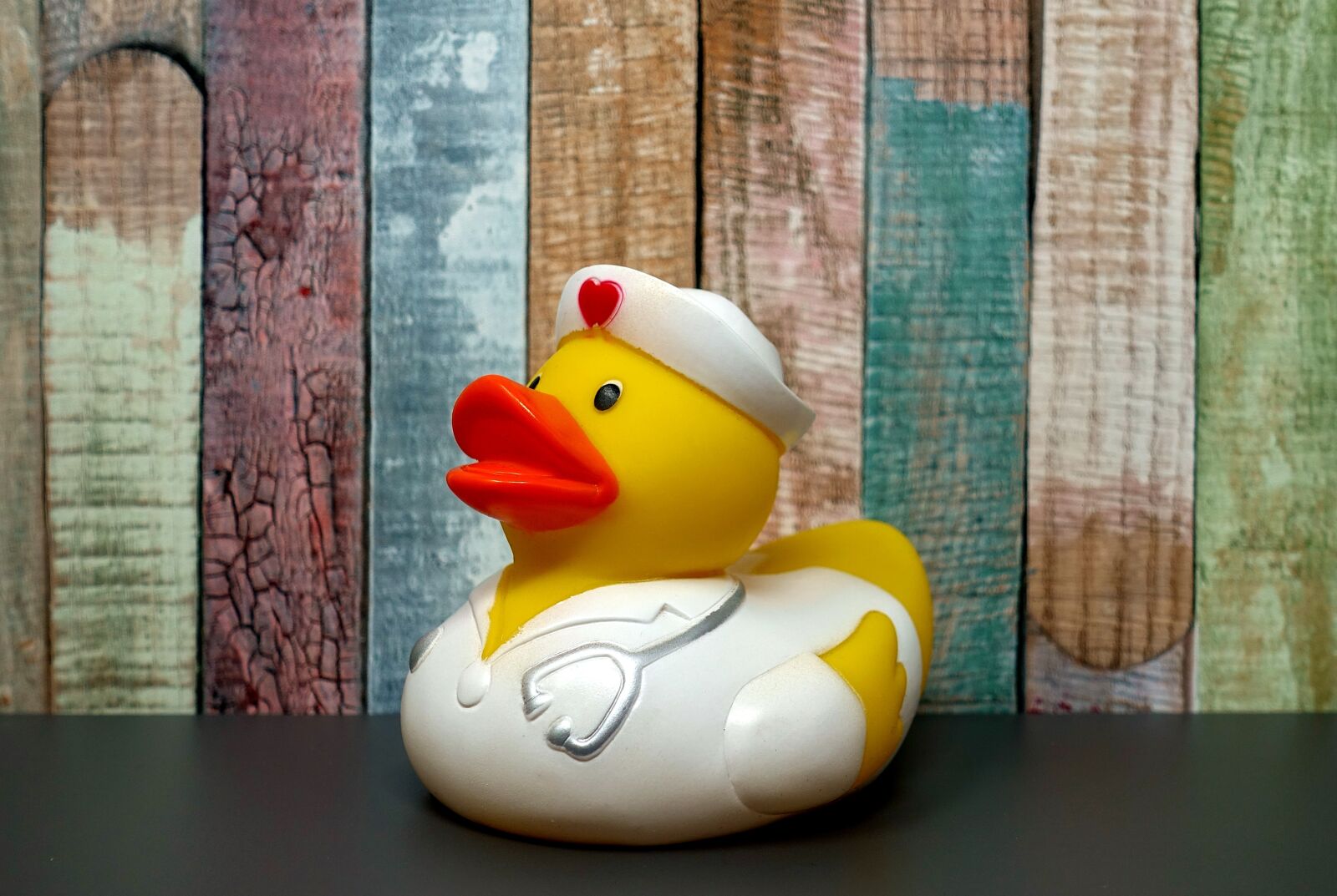Sony DSC-RX100M5 sample photo. Rubber duck, bath duck photography