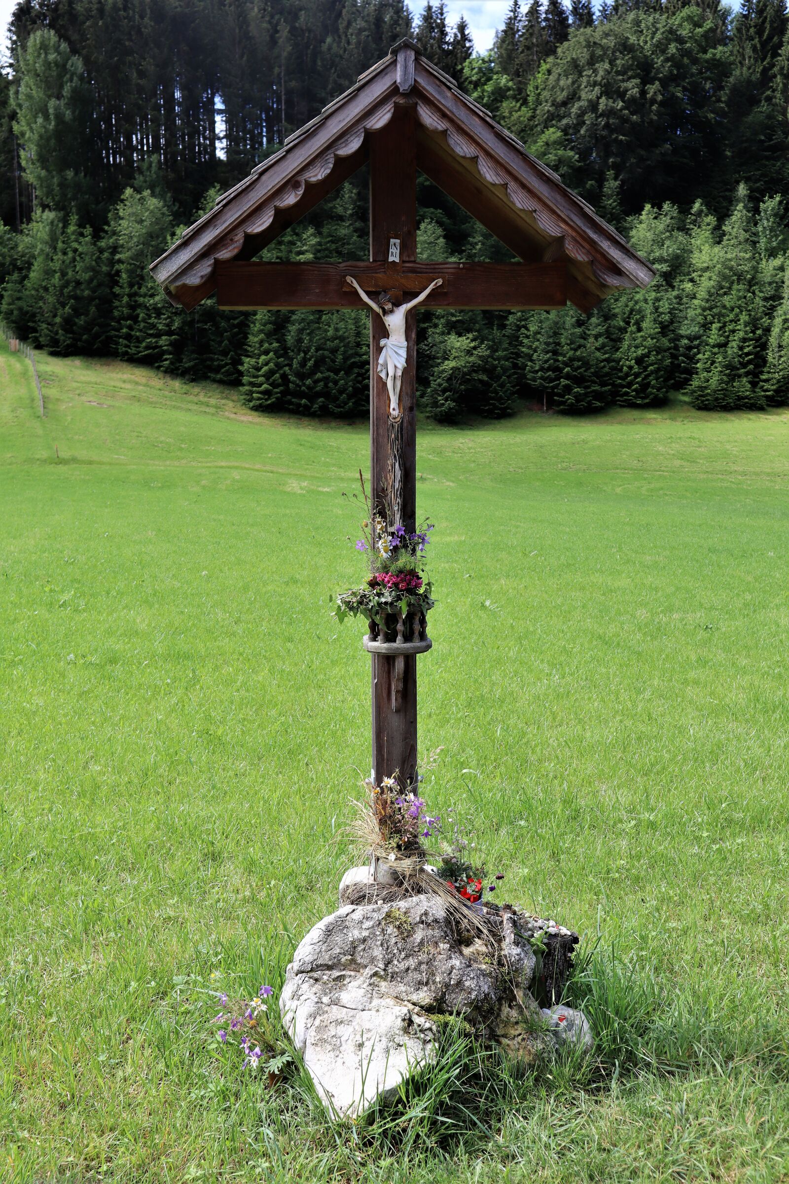 Canon EOS M50 (EOS Kiss M) sample photo. Wayside cross, cross, religion photography