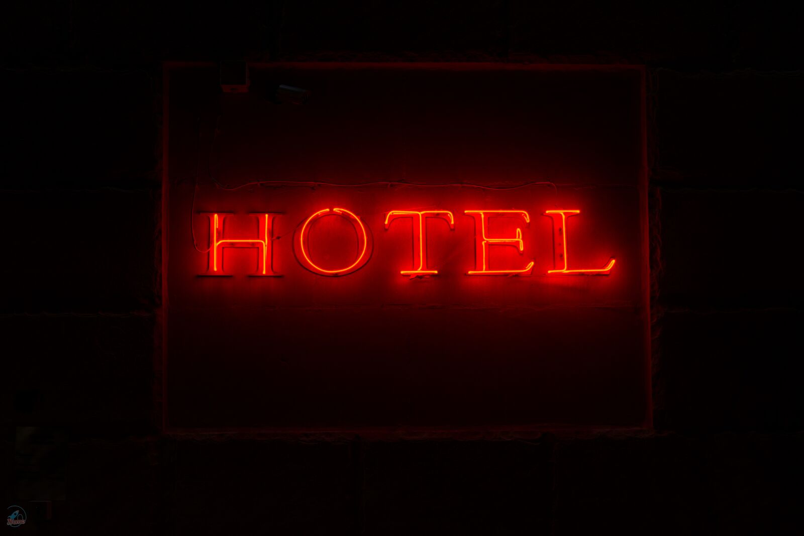 Nikon D7100 sample photo. Hotel, sign, design photography