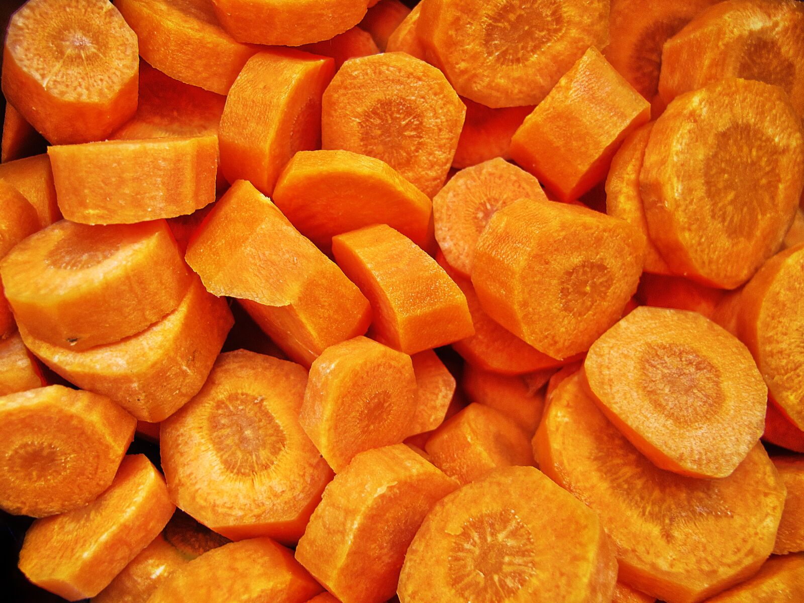 Canon PowerShot G12 sample photo. Carrot, cut, daucus carota photography