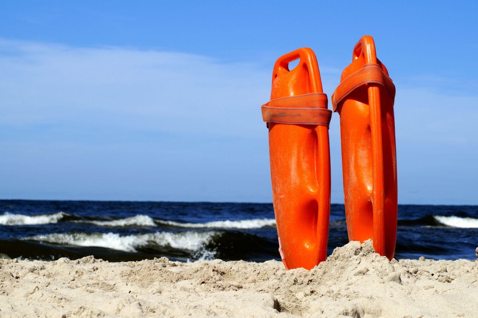 Sony SLT-A58 sample photo. Lifeguard on duty, help photography