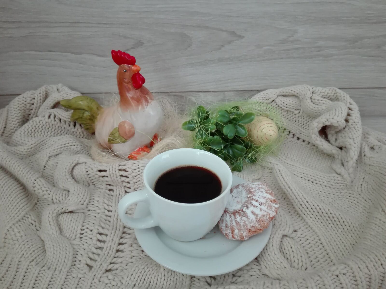 HUAWEI P8 Lite sample photo. Chicken, coffee, easter photography