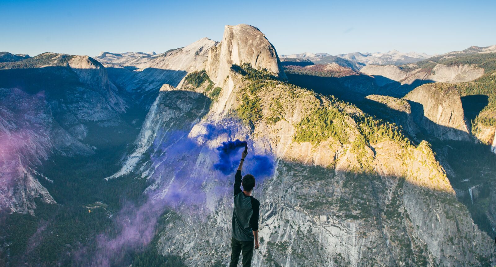 Canon EOS 6D sample photo. Adventure, colored smoke, coloured photography