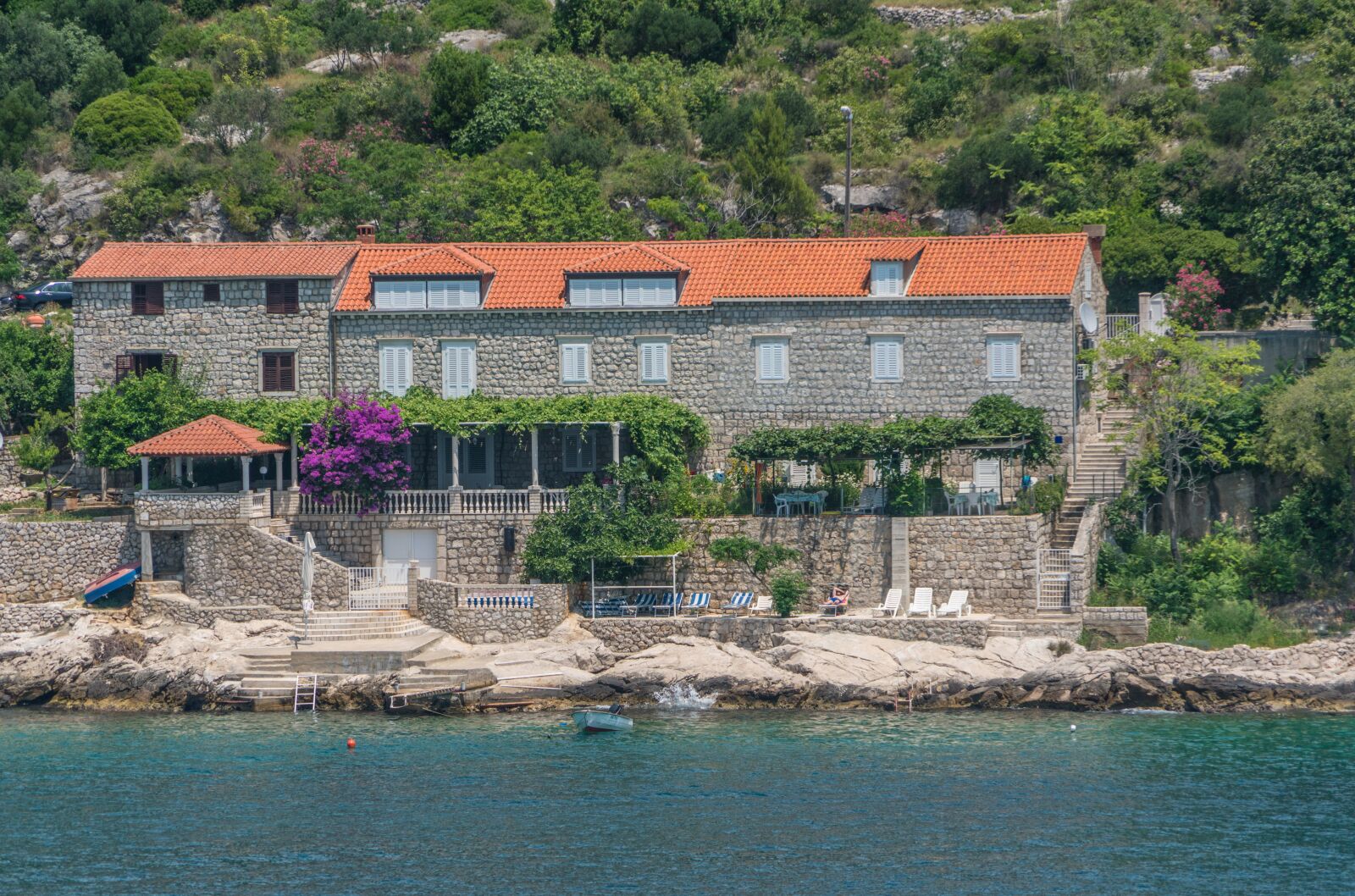 Sony a7R II + Sony FE 24-240mm F3.5-6.3 OSS sample photo. Croatia, dubrovnik, architecture photography