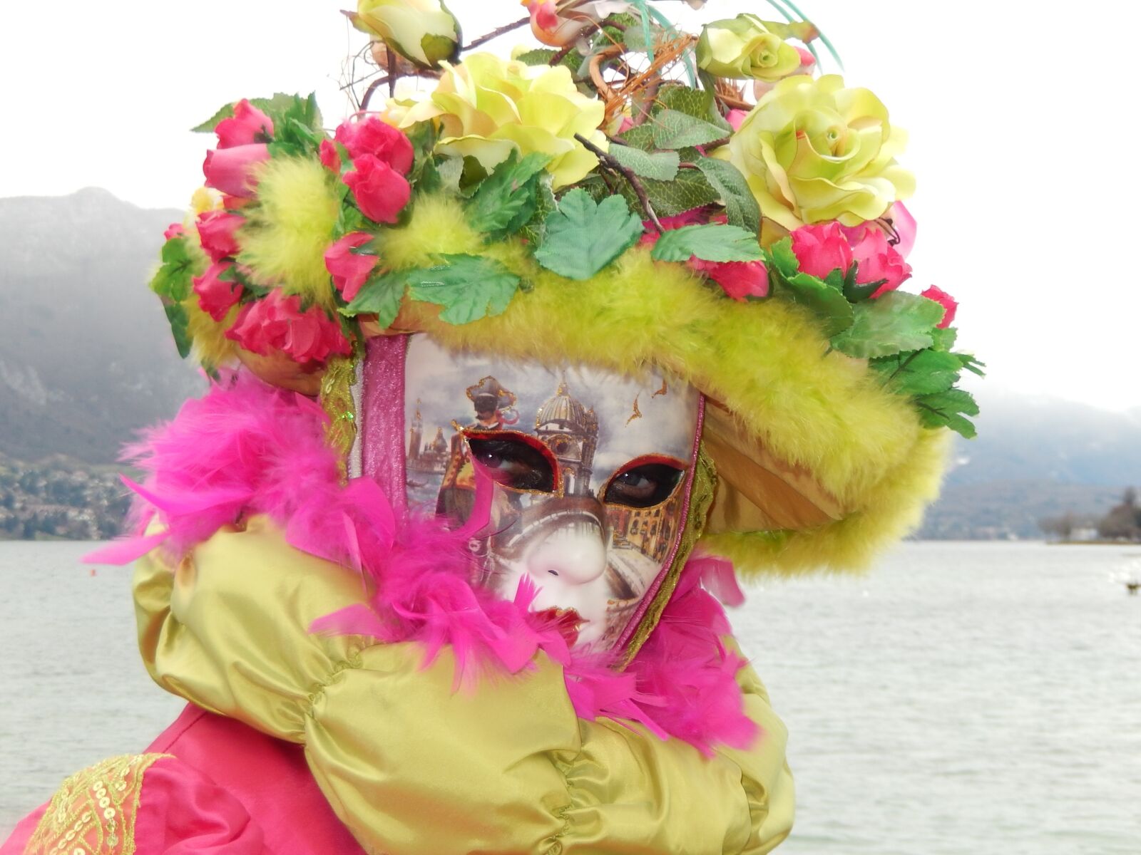 Nikon Coolpix S9500 sample photo. Colors, mask, carnival photography