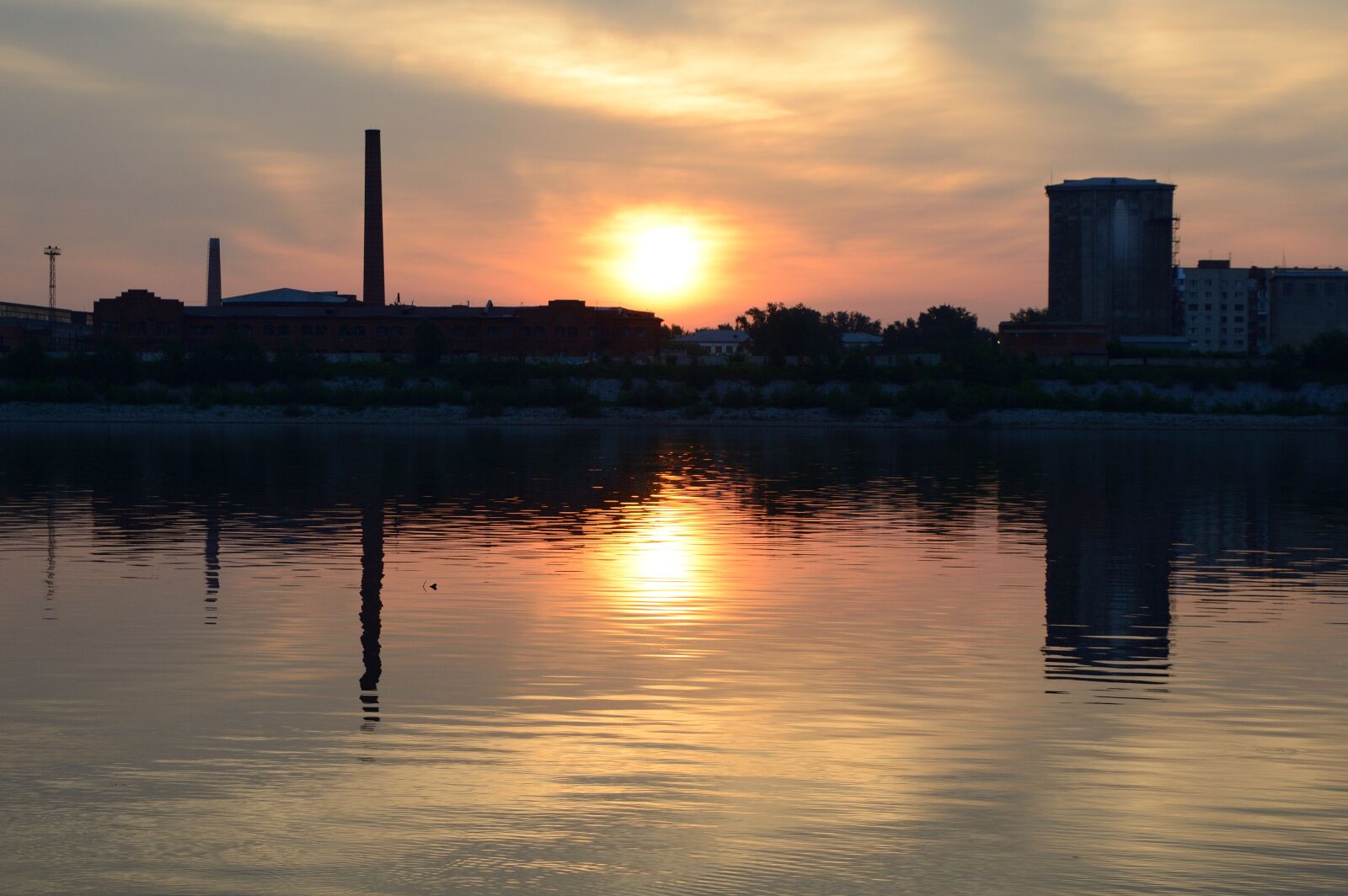 Nikon D3200 sample photo. Sunrise, dawn, river photography