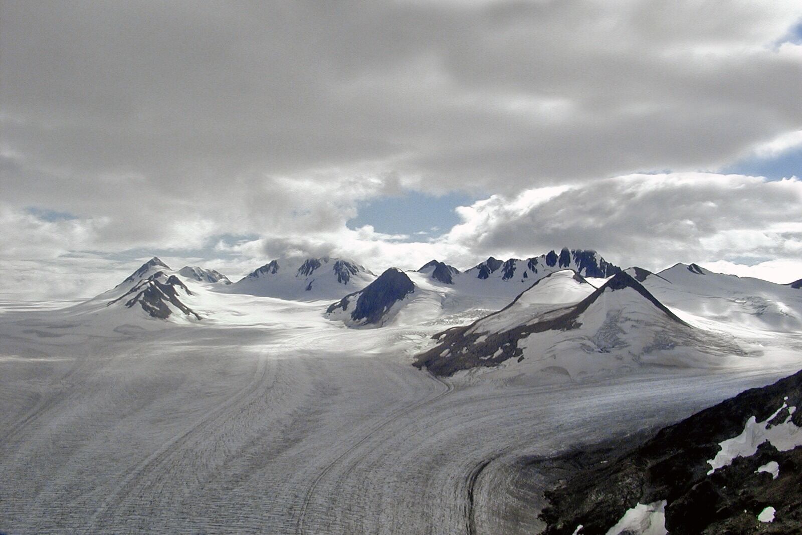 Olympus C2100UZ sample photo. Glacier, mountain, alaska photography