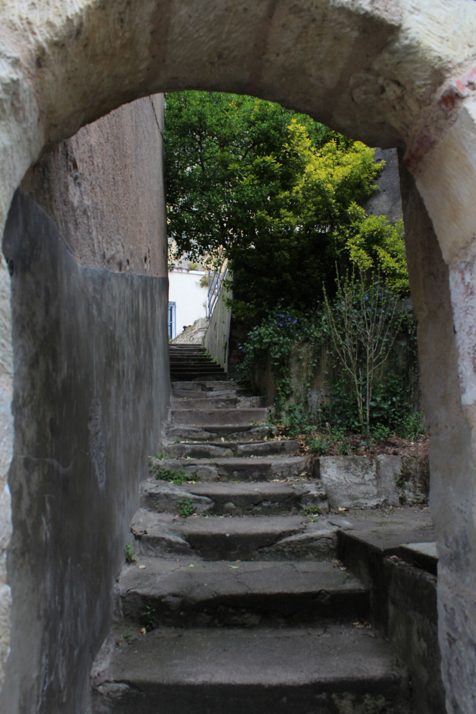 Canon EOS 600D (Rebel EOS T3i / EOS Kiss X5) sample photo. Arch, stairs, architecture photography