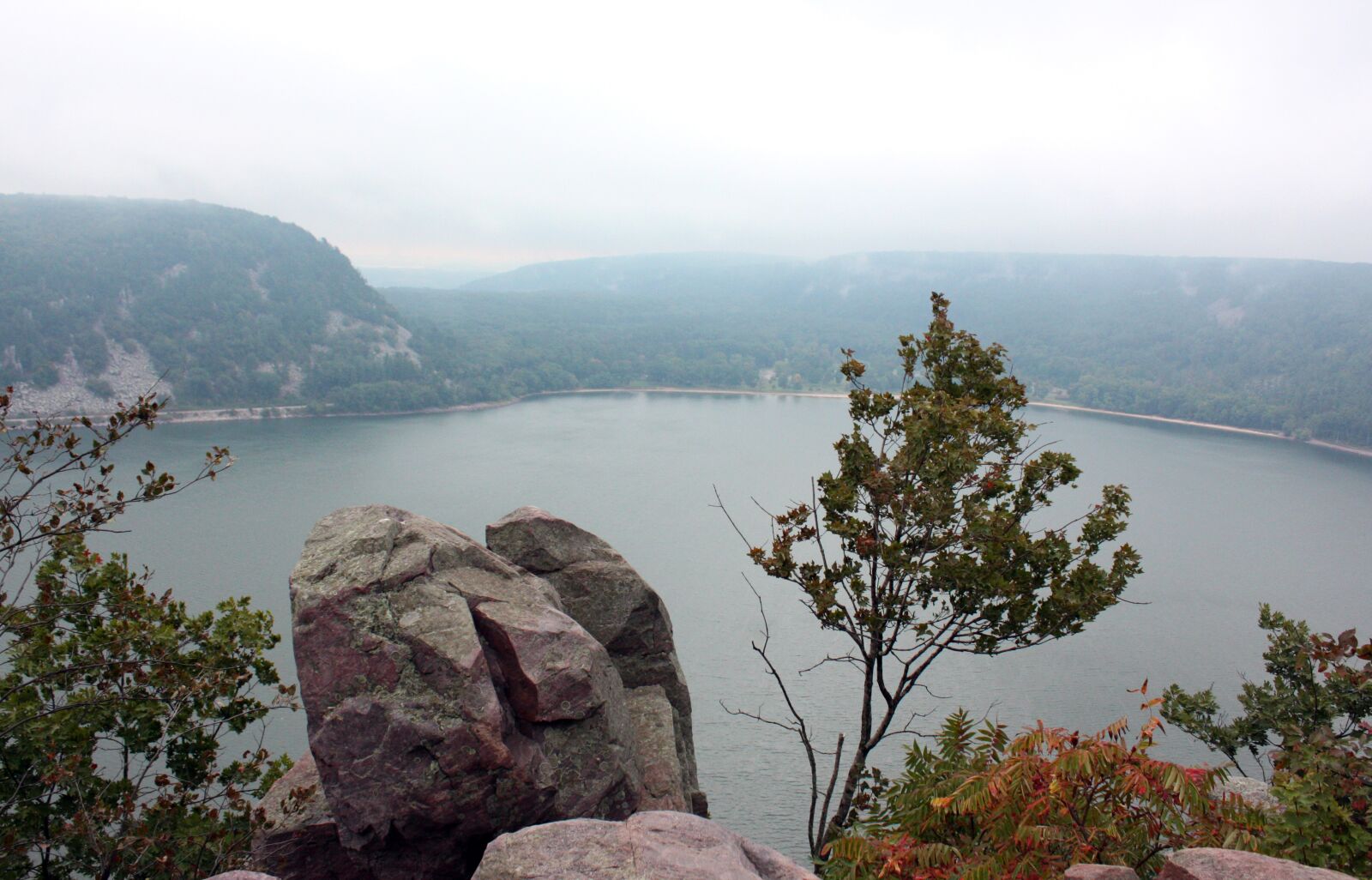 Canon EOS 450D (EOS Rebel XSi / EOS Kiss X2) sample photo. Lake, nature, landscape photography
