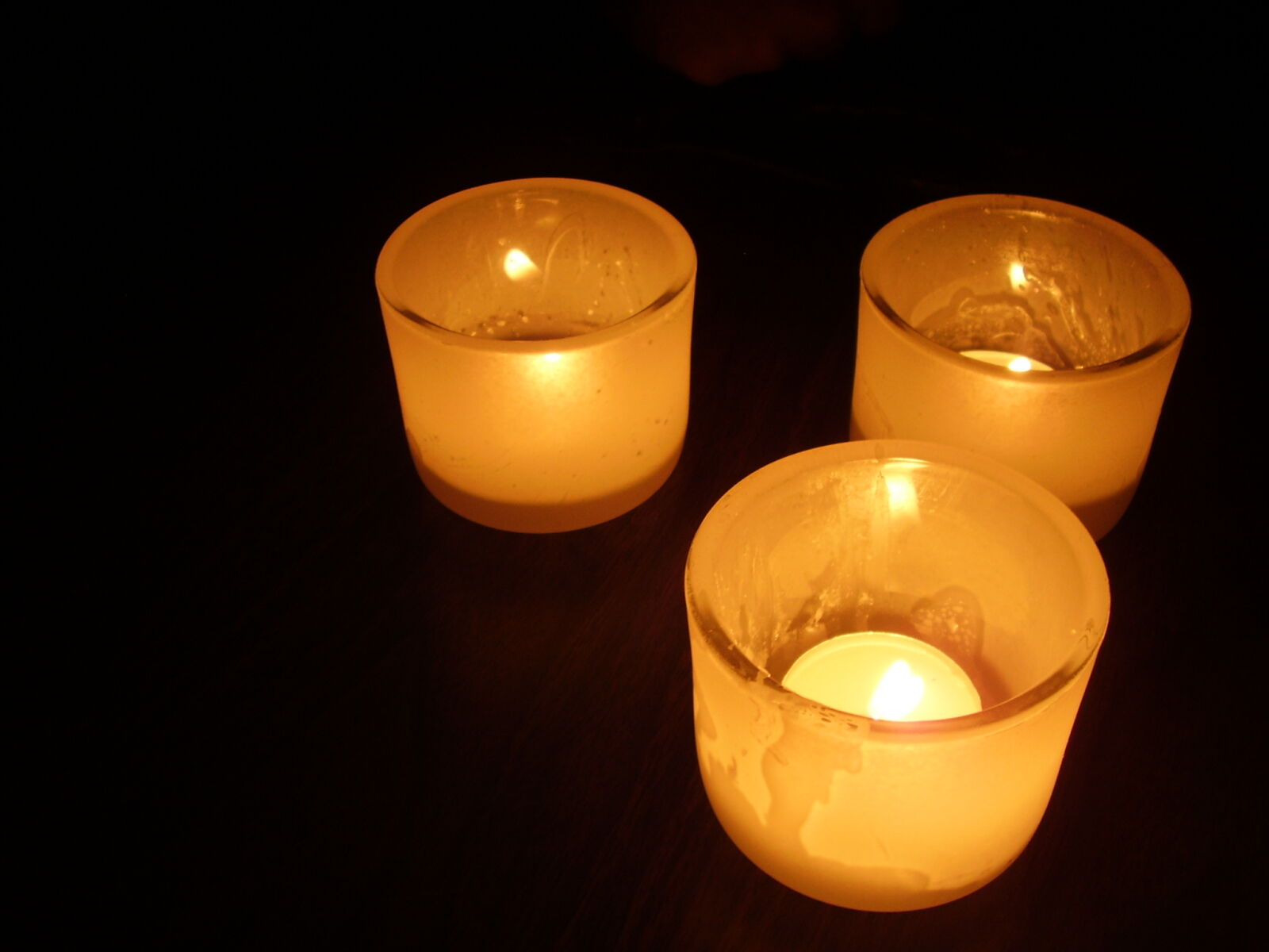 Olympus FE115,X715 sample photo. Candlelight, candles, darkness photography