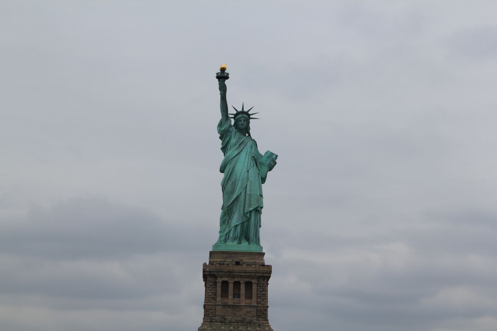 Canon EOS 550D (EOS Rebel T2i / EOS Kiss X4) sample photo. Empire, newyork, new york photography