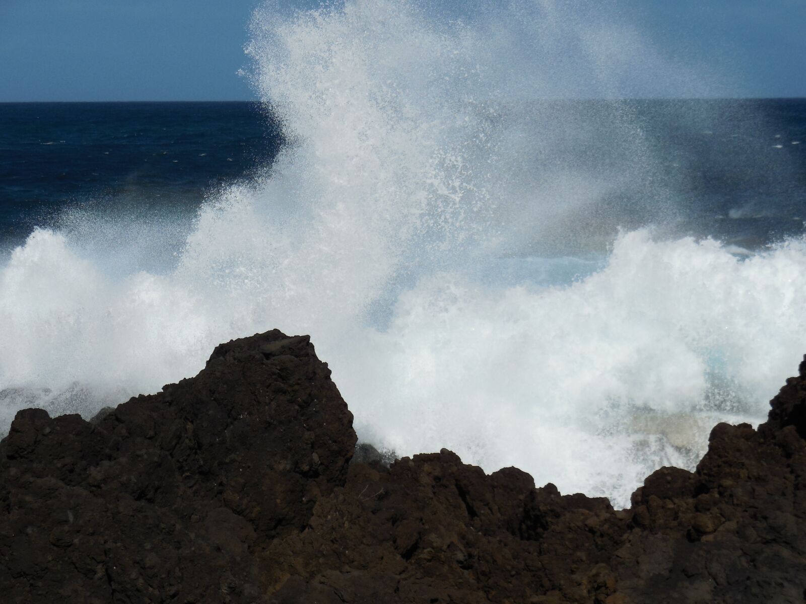 Nikon Coolpix S6500 sample photo. Sea, ocean, surf photography