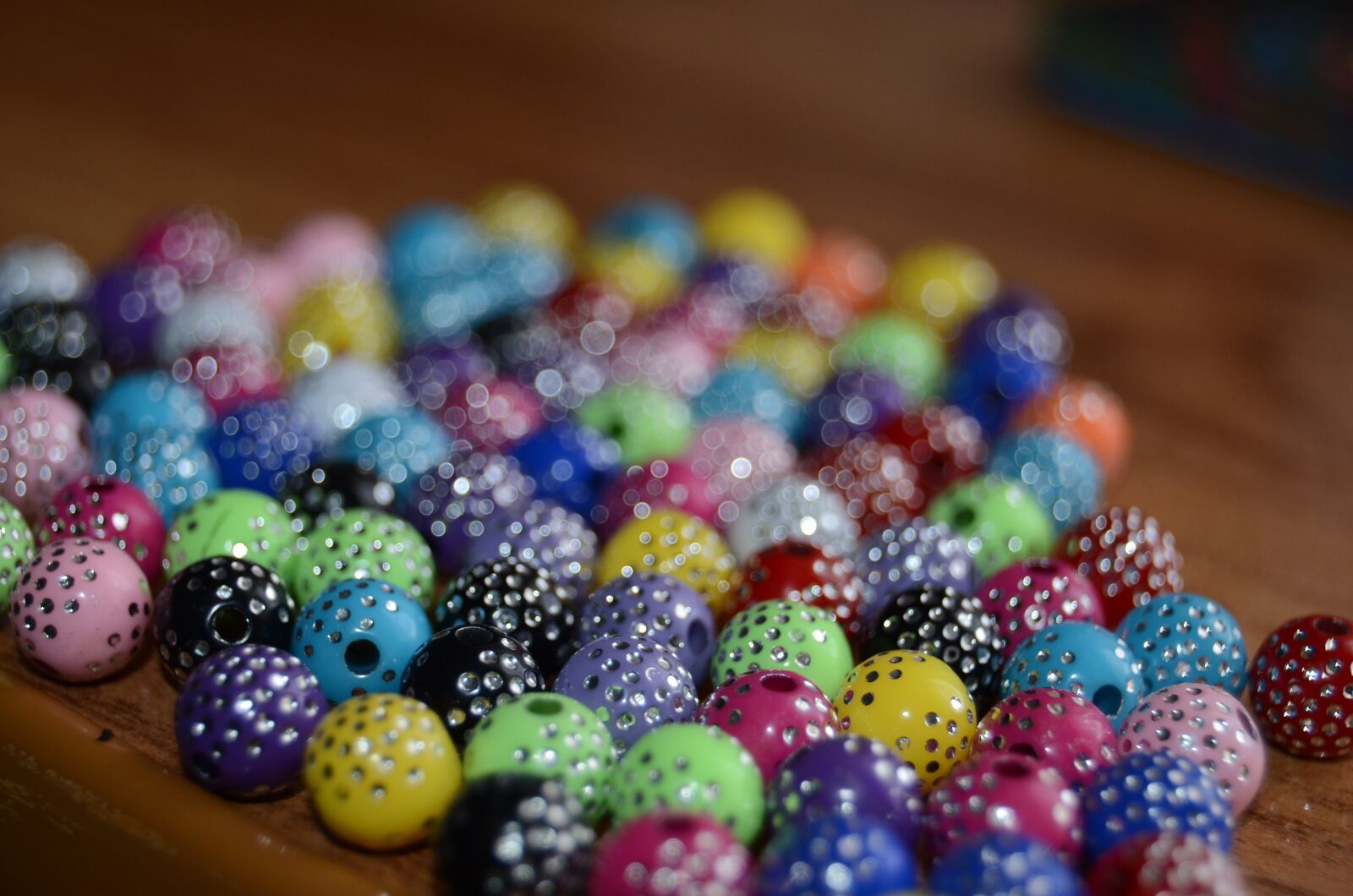 Nikon D7000 sample photo. Beads, bijouterie, circle photography