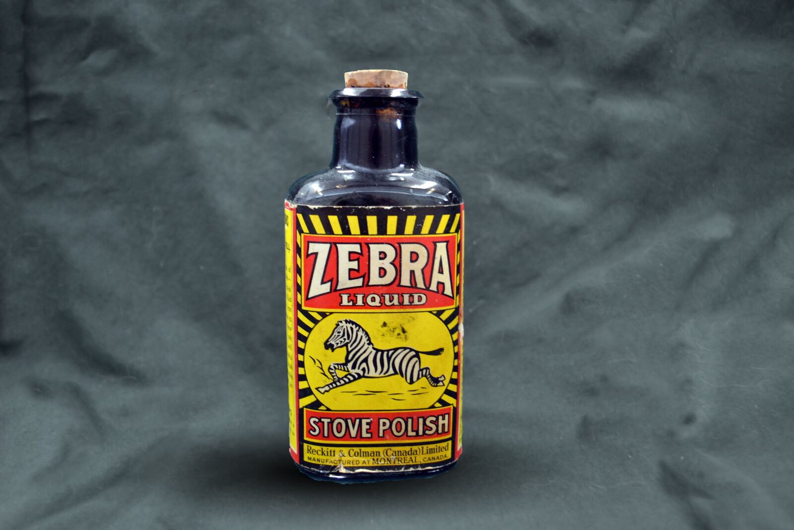 Nikon D3100 sample photo. Graphic, zebra, bottle photography