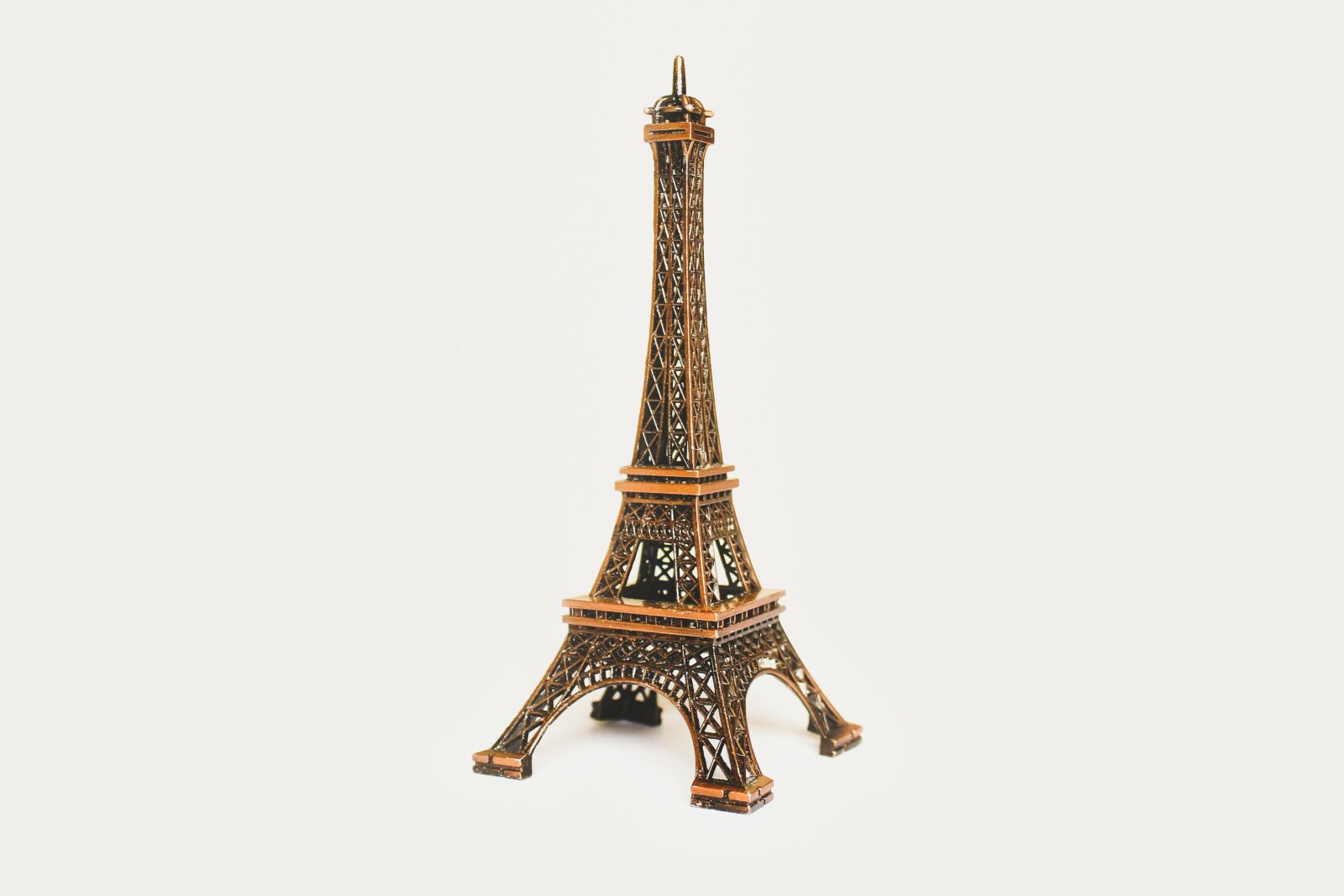 Canon EOS 1300D (EOS Rebel T6 / EOS Kiss X80) sample photo. Eiffel tower, paris, france photography
