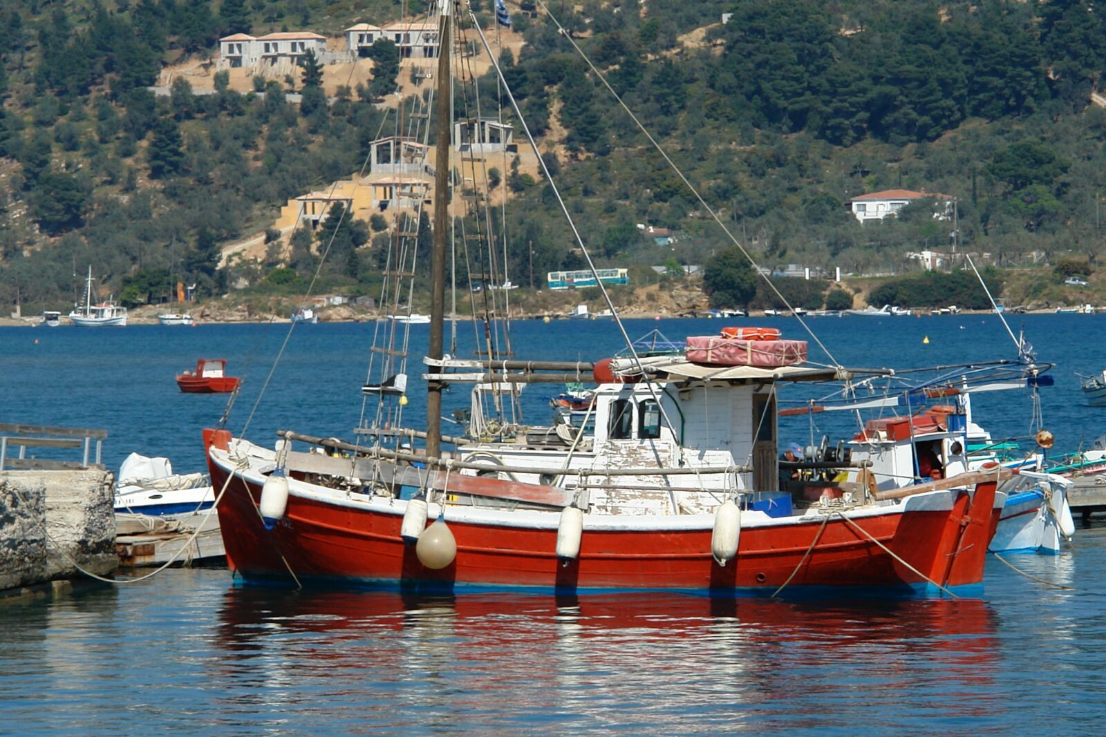 Sony DSC-R1 sample photo. Fishing, boat, water photography