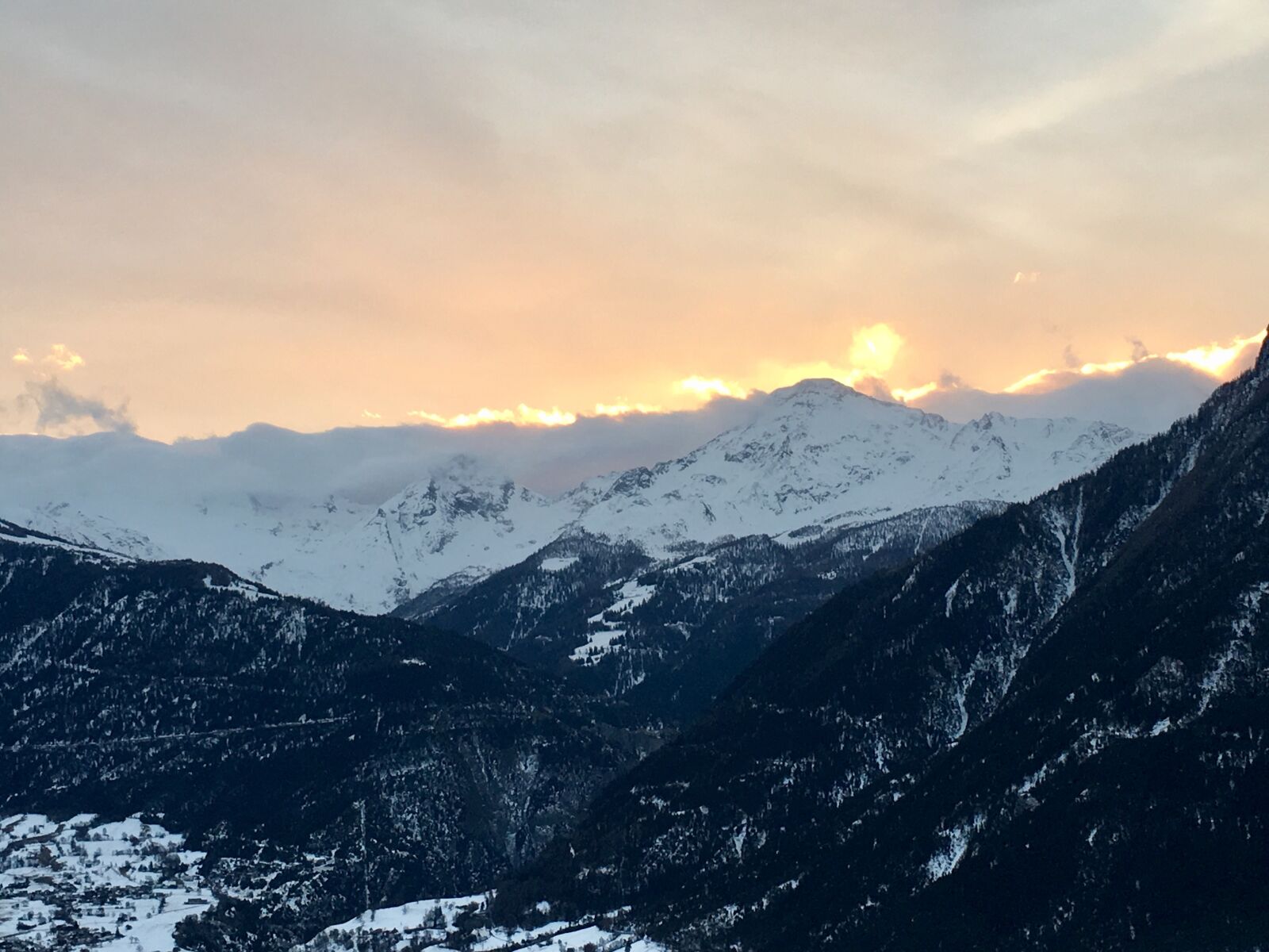 Apple iPhone 6s Plus sample photo. Sky, mountains, clouds photography