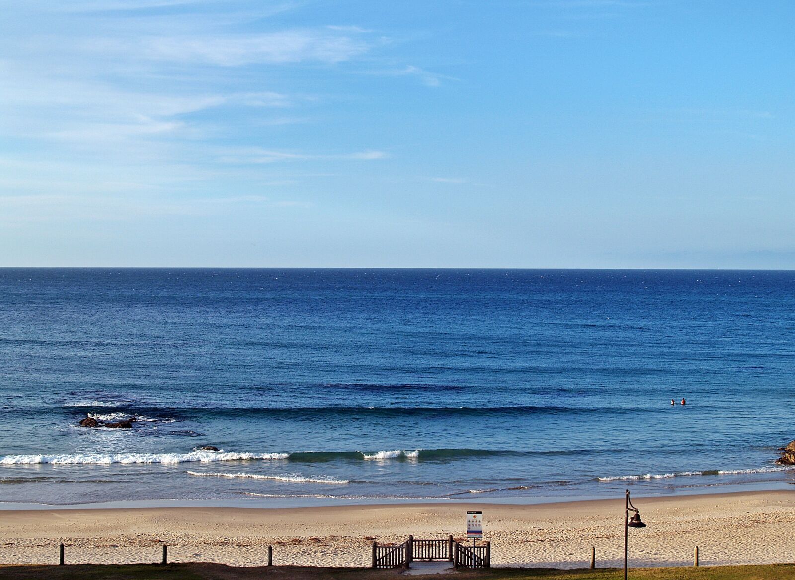 Olympus E-300 (EVOLT E-300) sample photo. Beach, ocean, blue photography