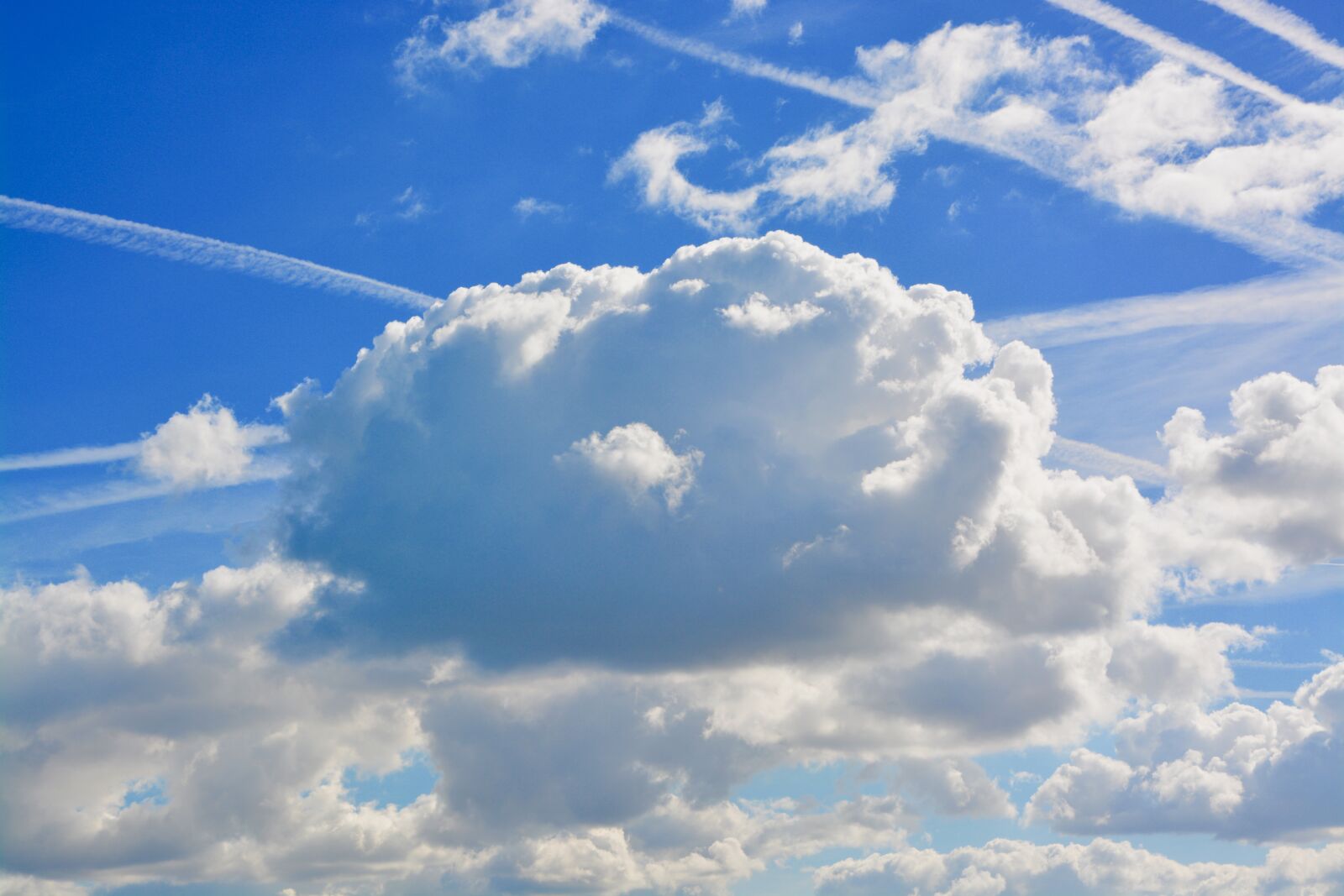 Nikon D5200 sample photo. Clouds, white clouds, blue photography