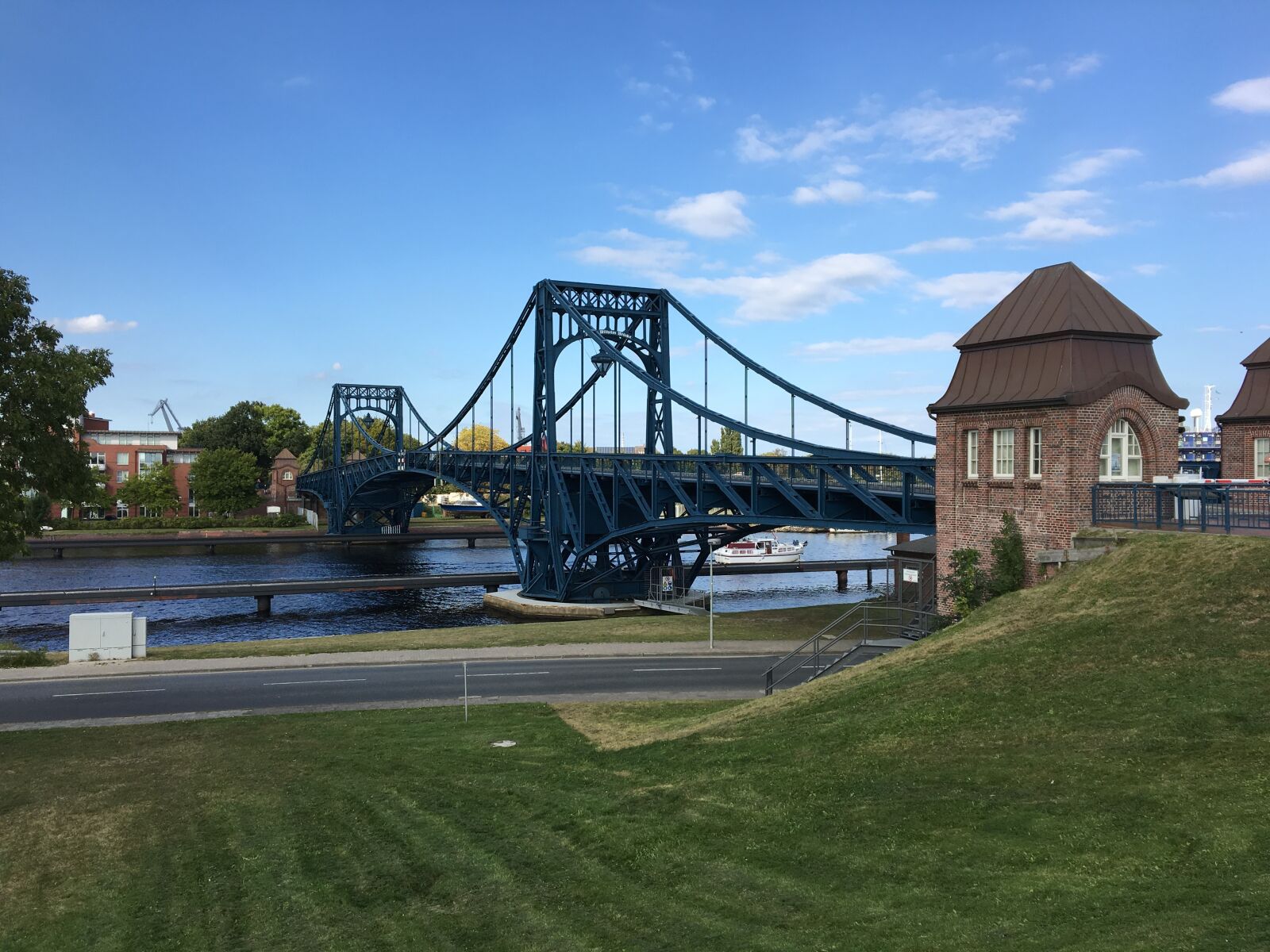 Apple iPhone 6s sample photo. Kaiser wilhelm bridge, wilhelmshaven photography