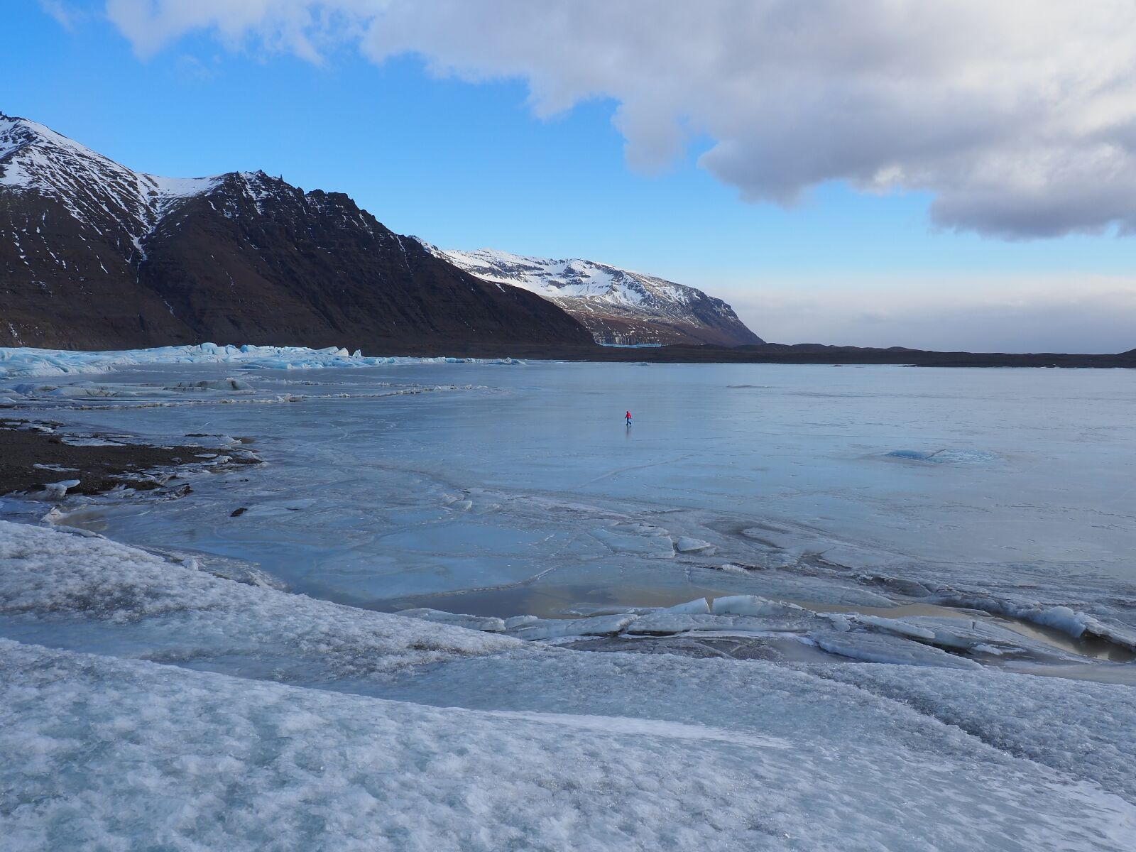 Olympus M.Zuiko Digital ED 12-100mm F4.0 IS Pro sample photo. Ice landscape, glacier hike photography