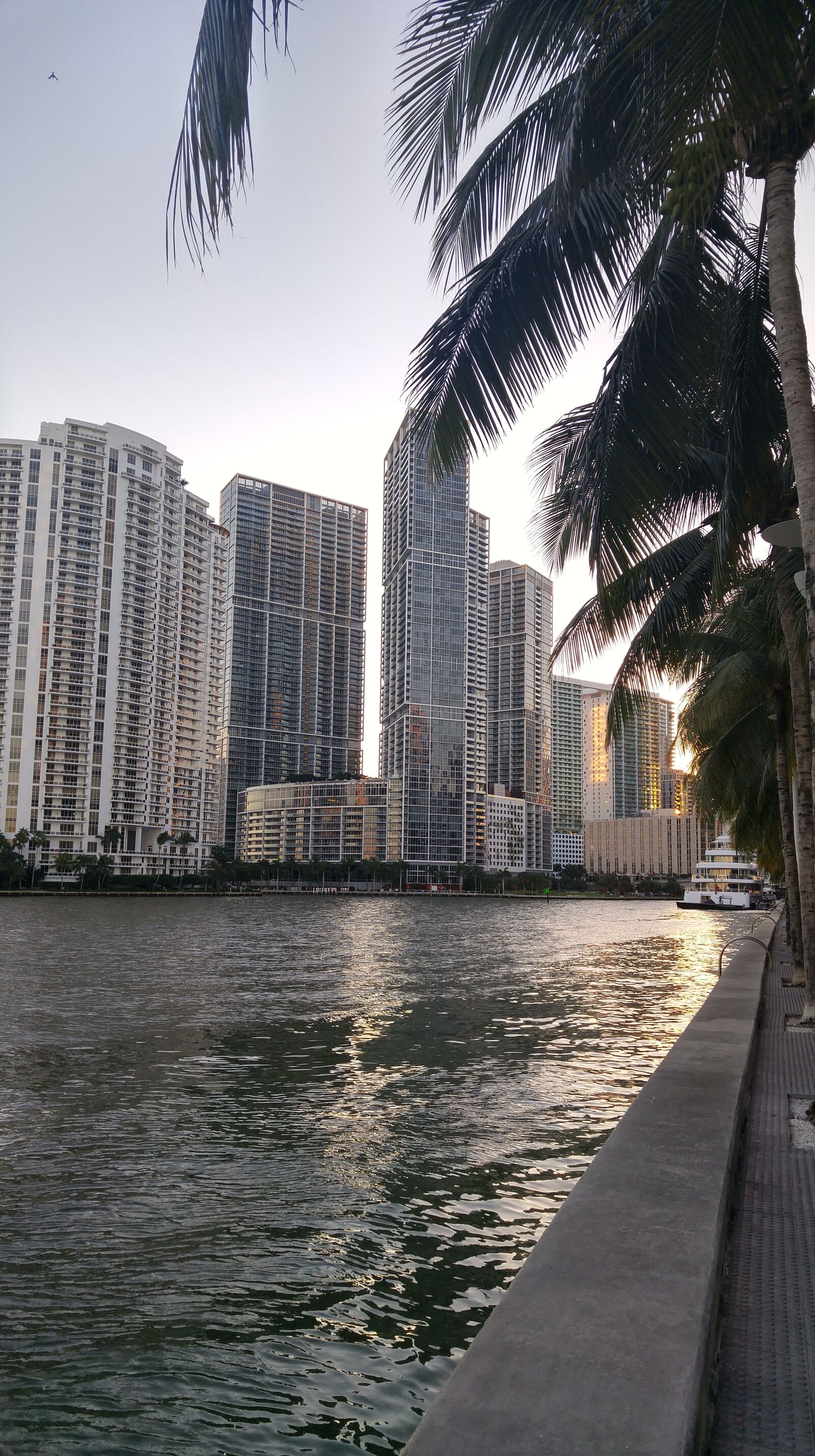LG G4 sample photo. Miami, riverwalk, sunset, winter photography