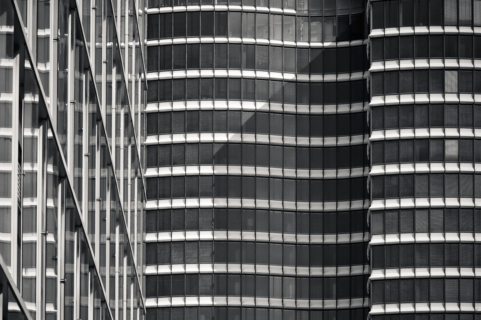 Olympus OM-D E-M10 sample photo. Architecture, skyscraper, city photography