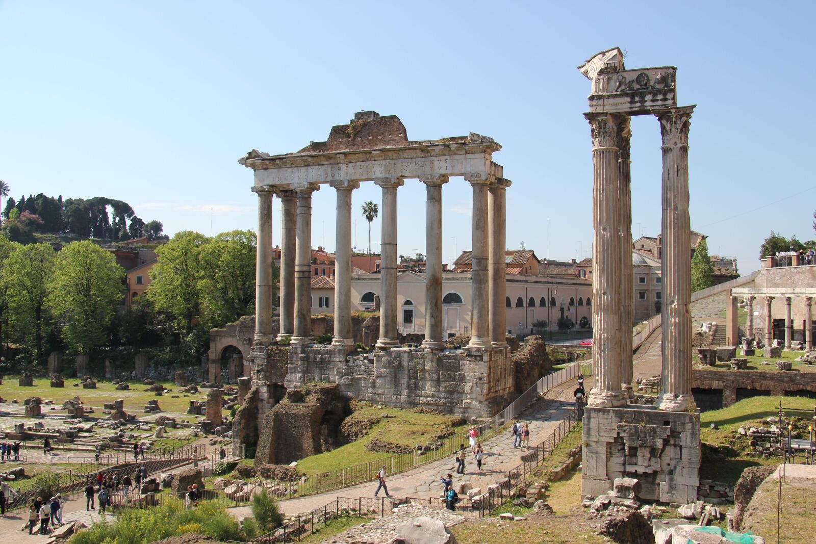 Canon EOS 550D (EOS Rebel T2i / EOS Kiss X4) sample photo. Rome, forum, trajanum photography