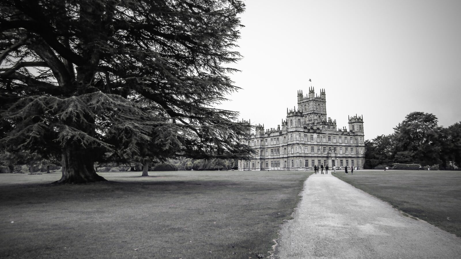 Canon PowerShot SX410 IS sample photo. Highclere castle, downton abbey photography