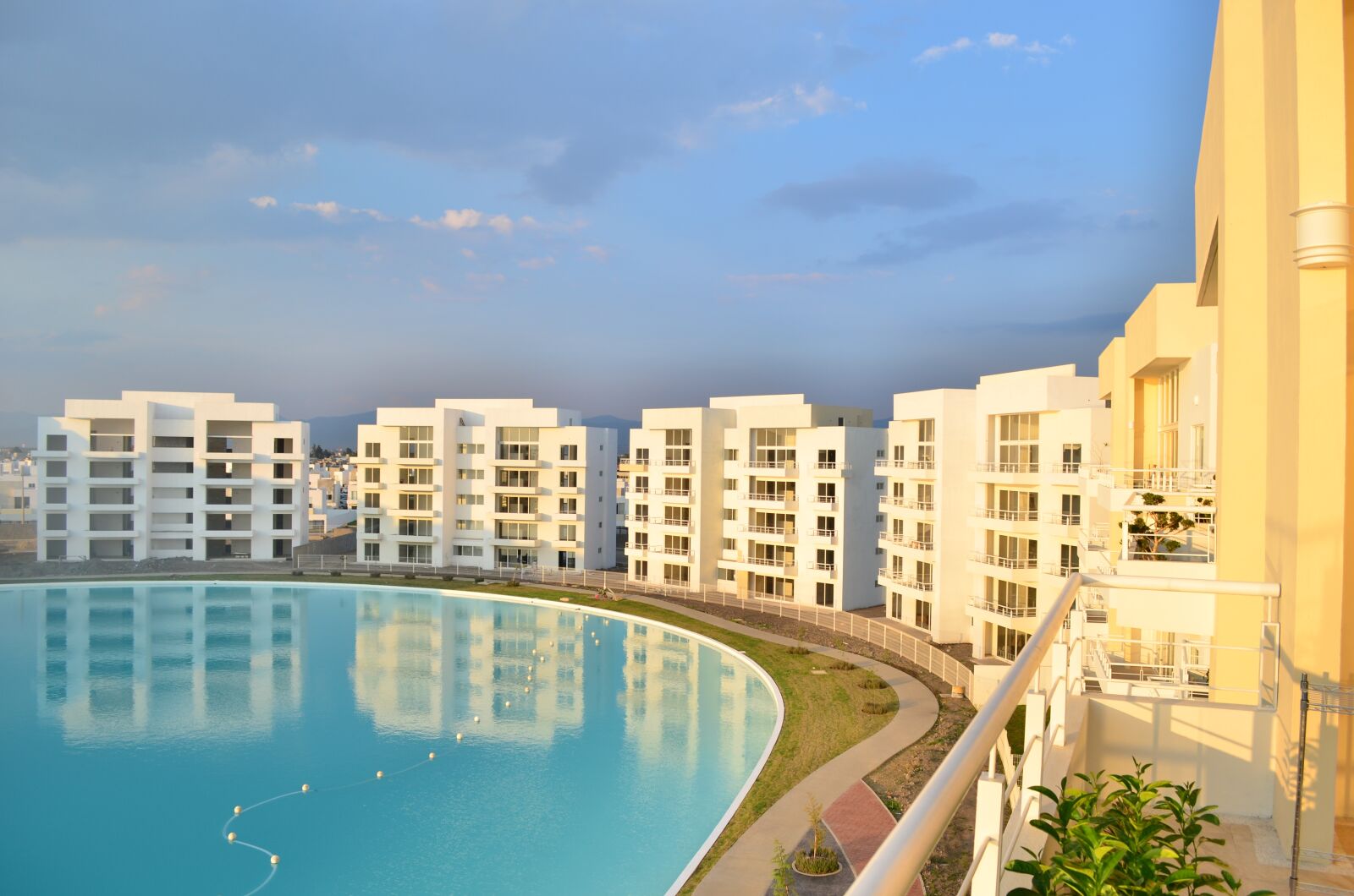 Nikon D5100 sample photo. Laguna, architecture, beauty photography