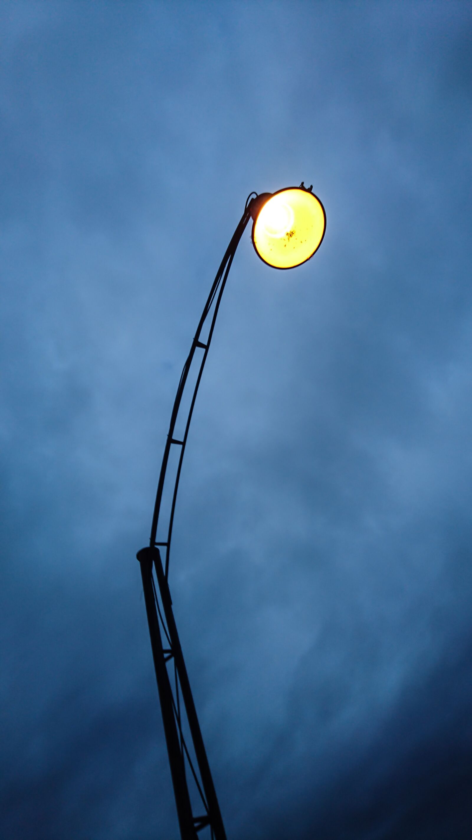 Sony Xperia Z5 sample photo. Lantern, light, street lamp photography