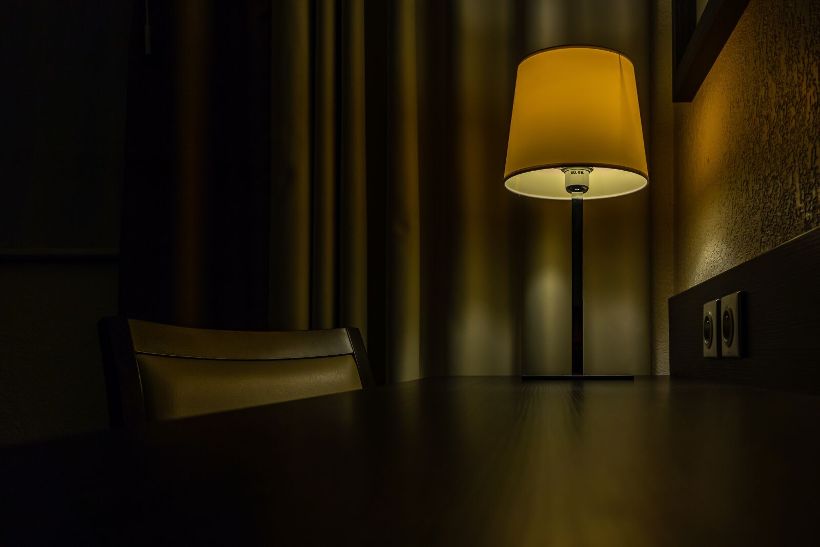 Sony Cyber-shot DSC-RX100 sample photo. Office, lamp, light photography