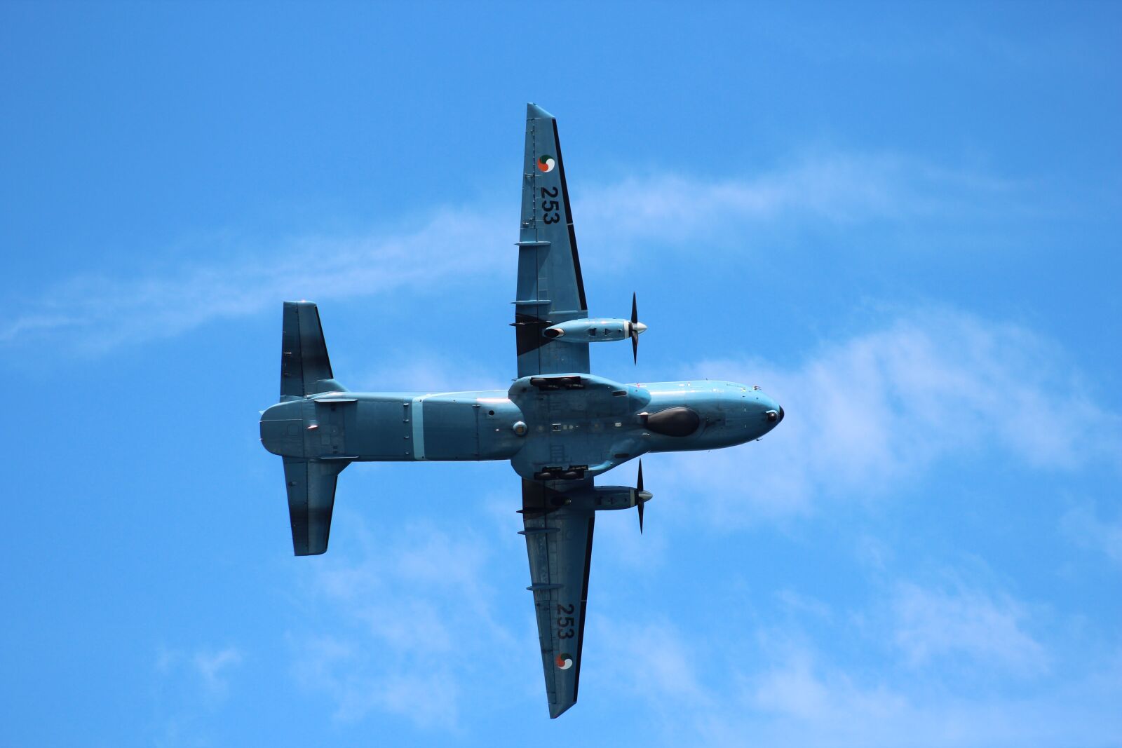 Canon EF 75-300mm f/4-5.6 USM sample photo. Airplane, soar, sky photography