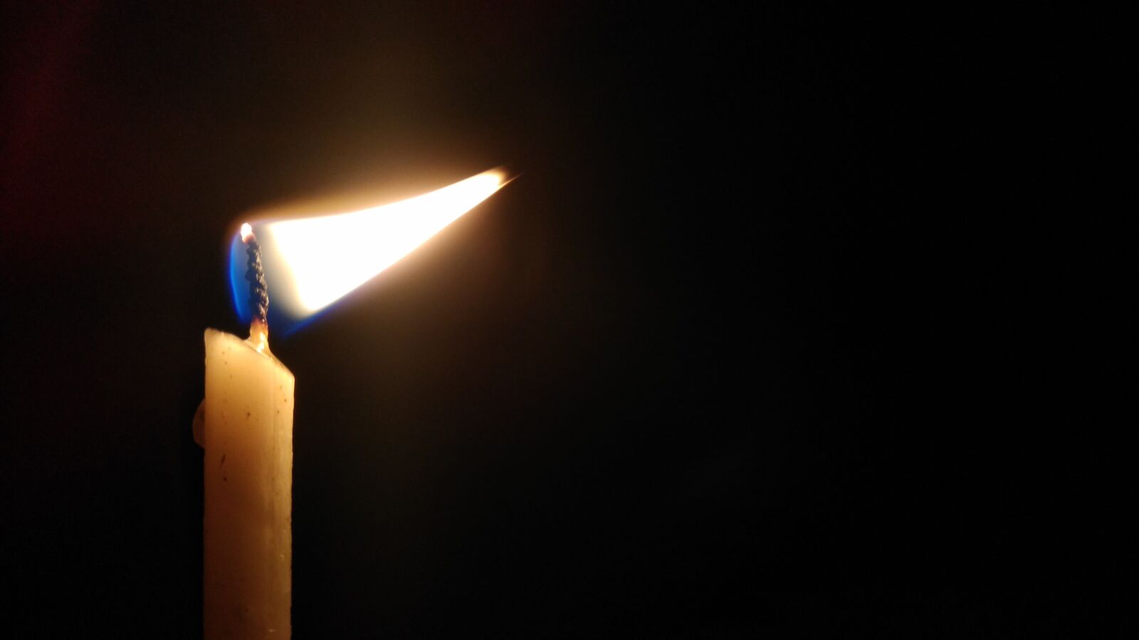 Xiaomi Redmi Note 4 sample photo. Candle, flame, glow photography