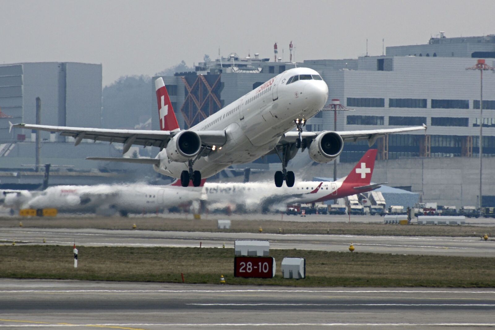 Nikon D7100 sample photo. Aircraft, start, airport photography