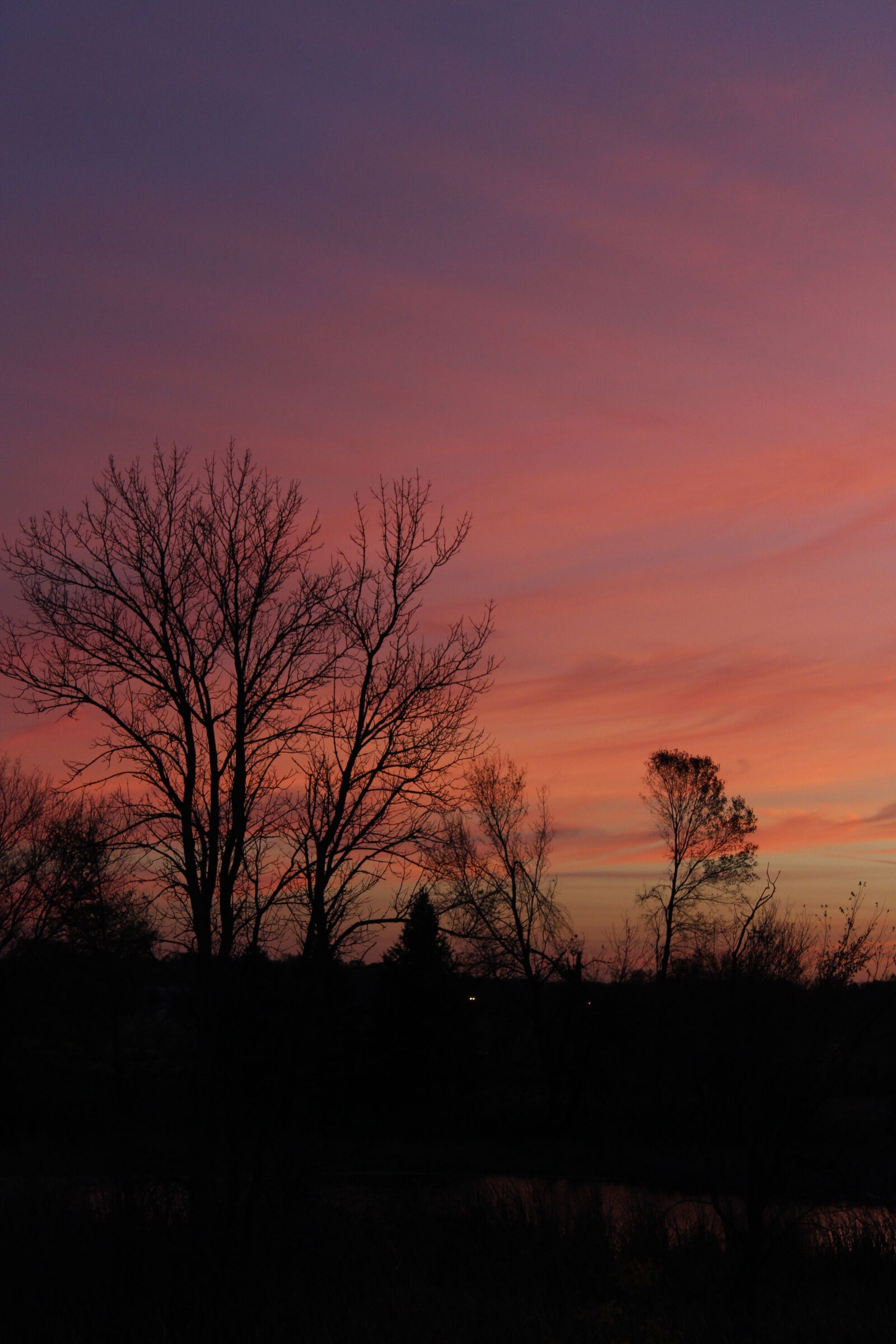 Canon EOS 1200D (EOS Rebel T5 / EOS Kiss X70 / EOS Hi) sample photo. Backlit, calm, clouds, dawn photography