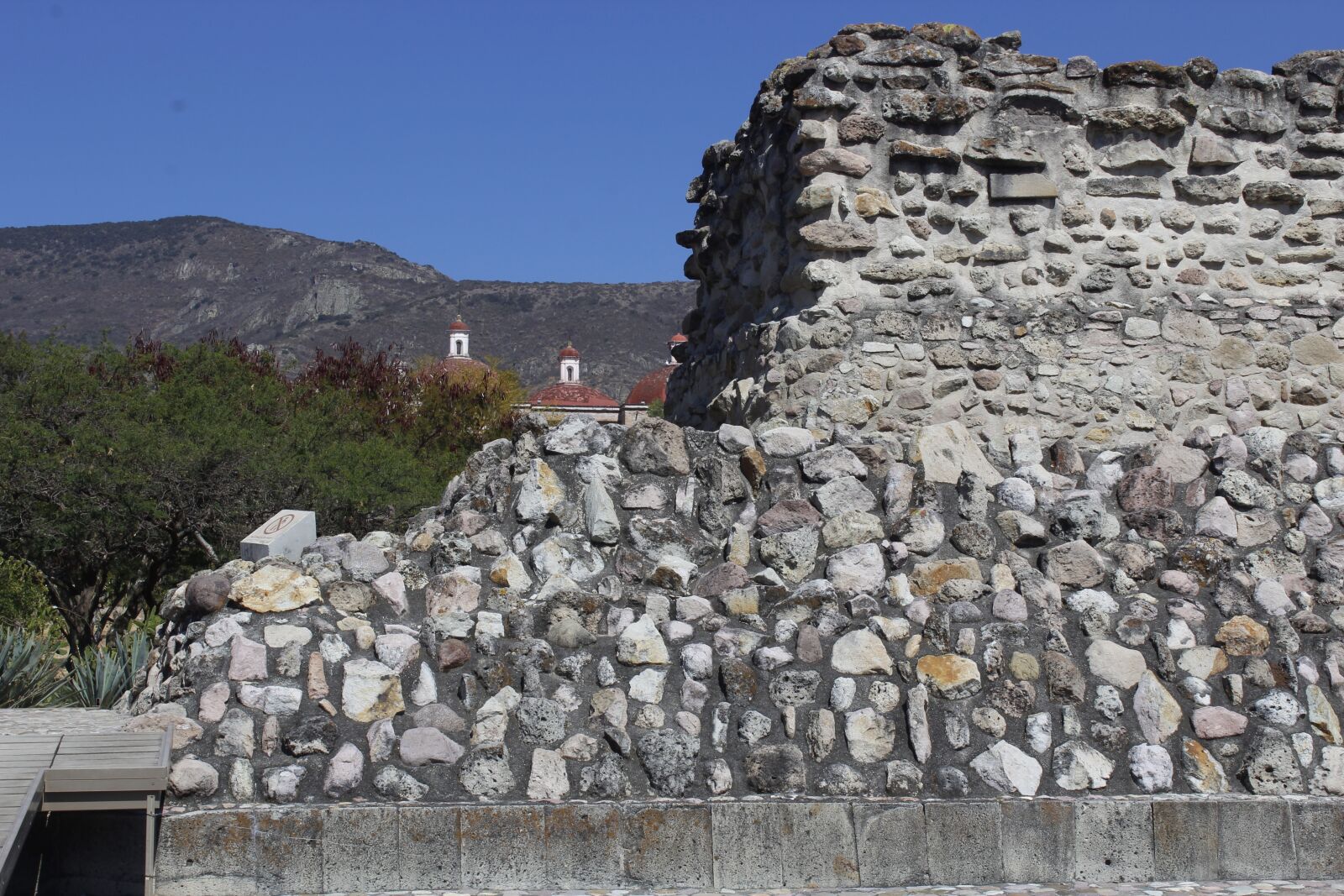 Canon EOS 1300D (EOS Rebel T6 / EOS Kiss X80) sample photo. Grecas, mitla, oaxaca photography