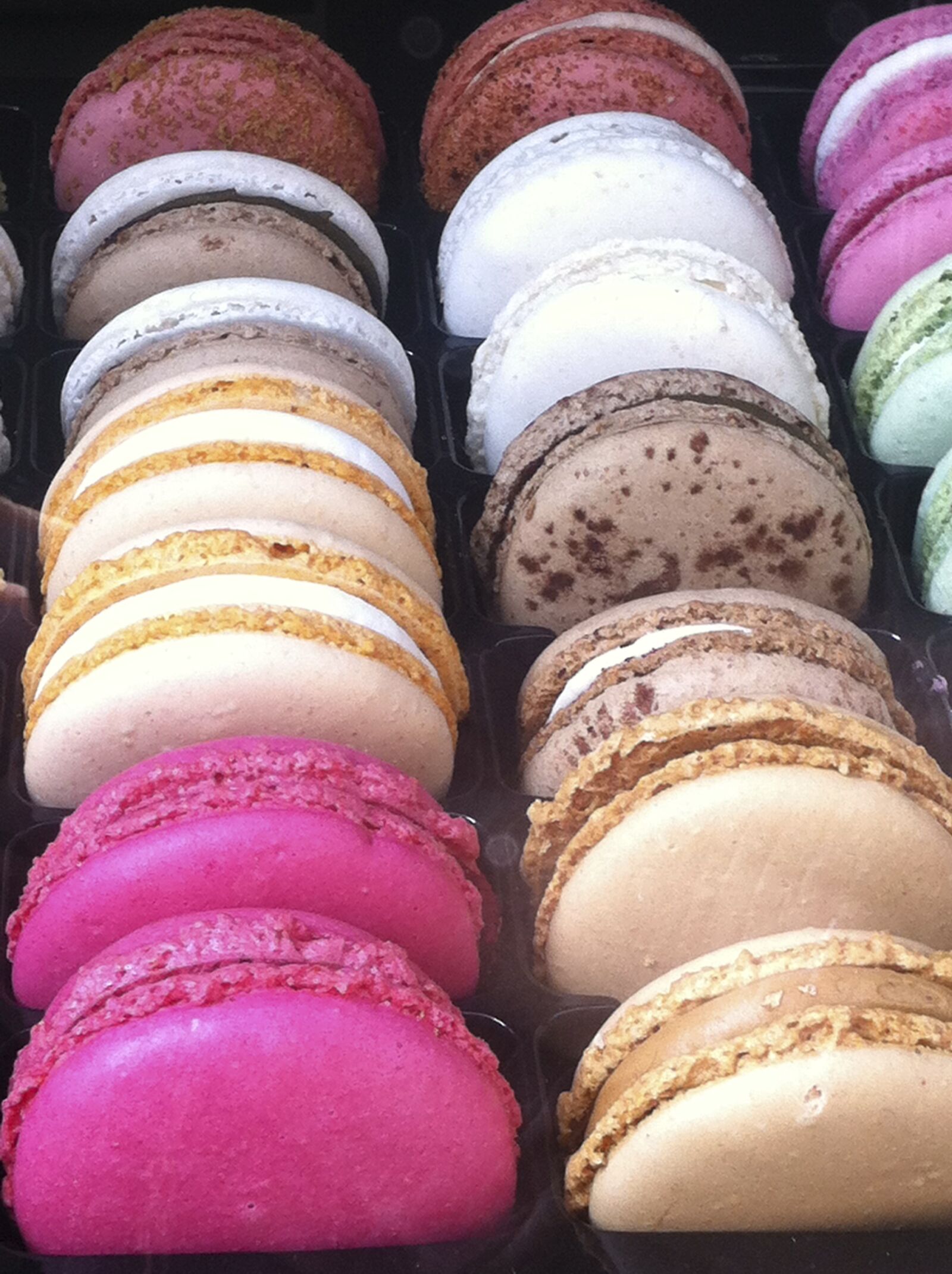 Apple iPhone 4 sample photo. Macaroon, pink, cake photography