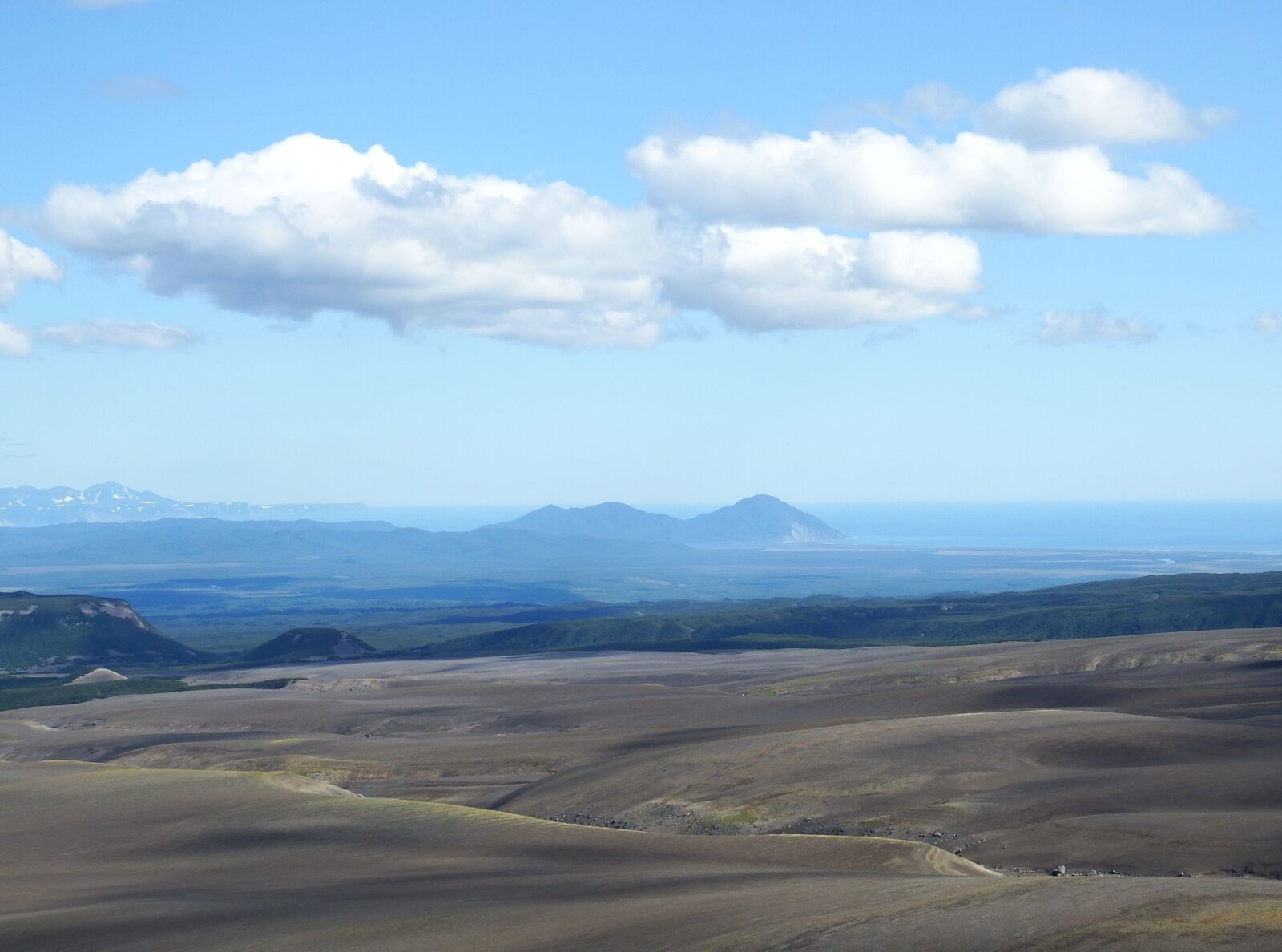 Fujifilm FinePix S1 sample photo. Volcano, the foot, toxins photography