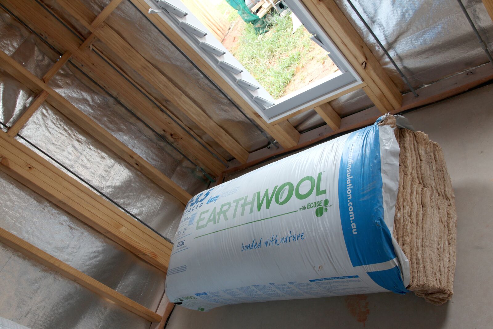 Canon EOS 5D Mark II sample photo. Energy efficient, timber, insulation photography