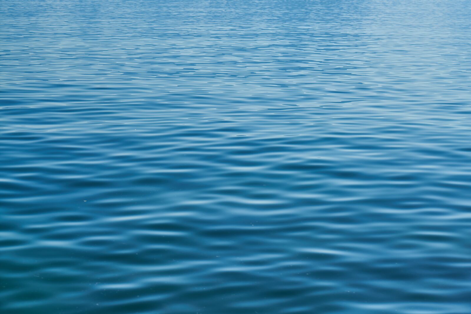 Sony a7R II sample photo. Wave, blue, marine photography