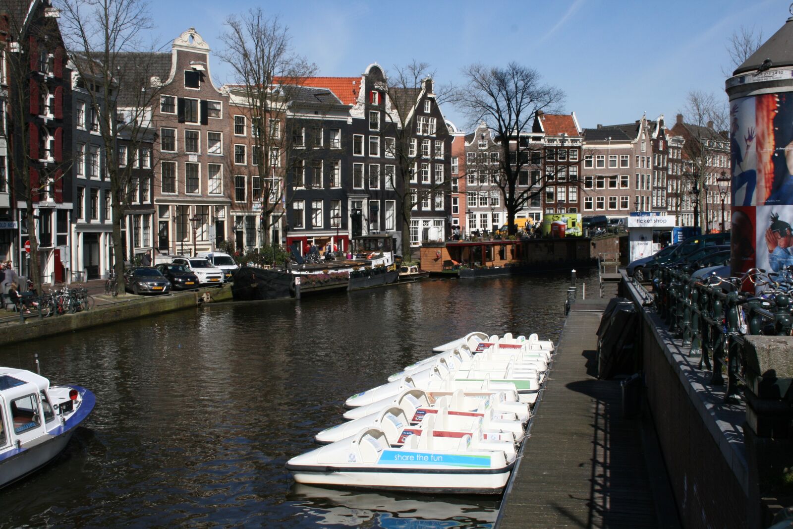 Canon EOS 400D (EOS Digital Rebel XTi / EOS Kiss Digital X) sample photo. Amsterdam, canal, water photography