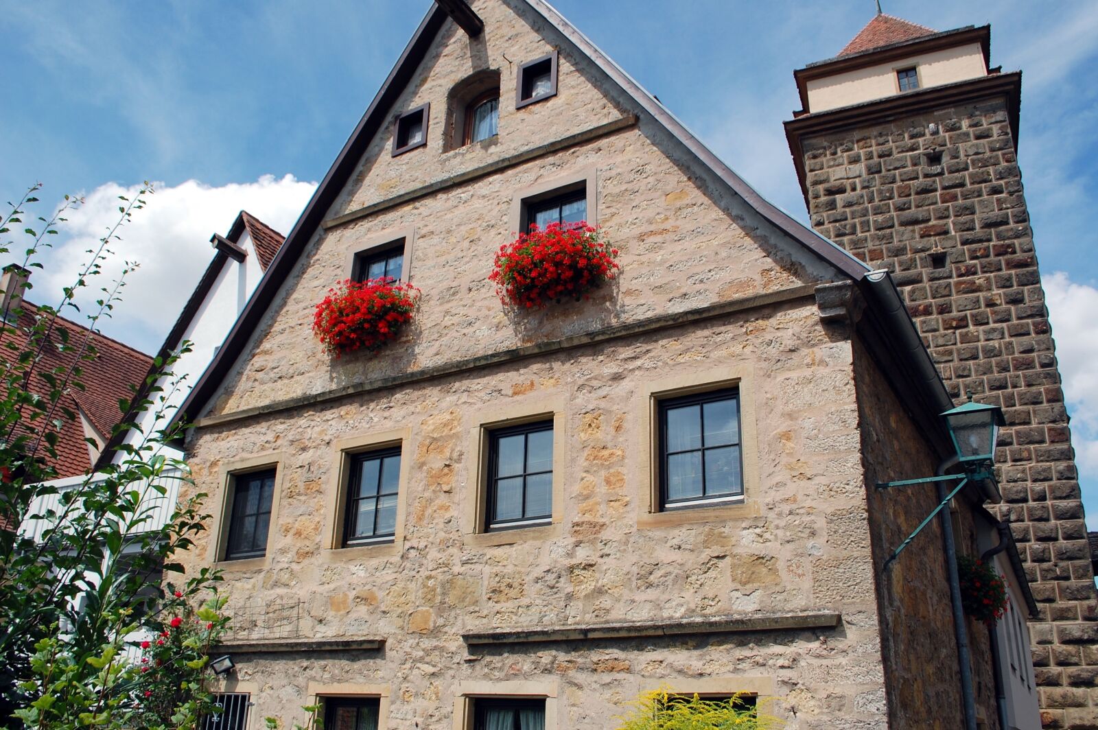 Nikon D40 sample photo. Rothenburg, house, architecture photography