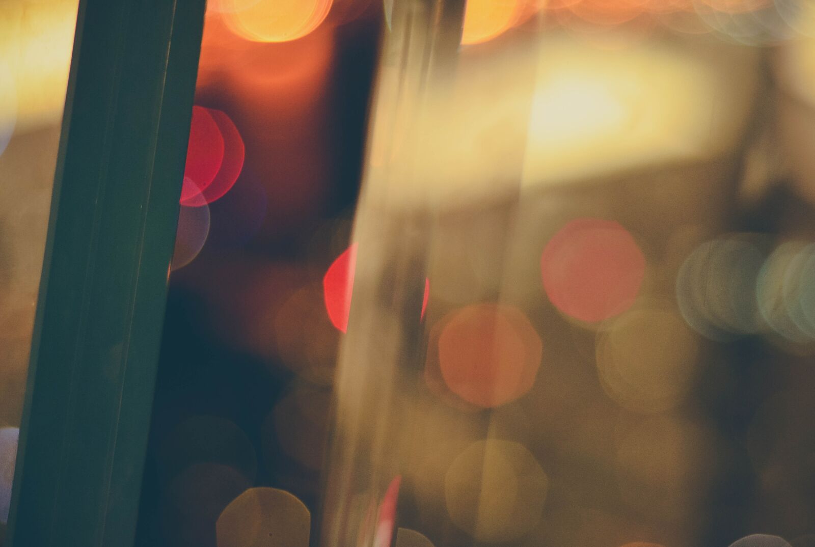 Nikon D5100 sample photo. Bokeh, night, glass photography