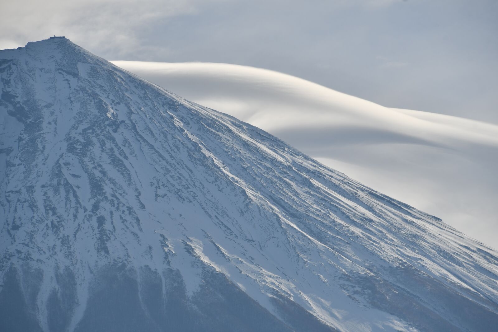 Nikon D500 sample photo. Mt fuji, some clouds photography