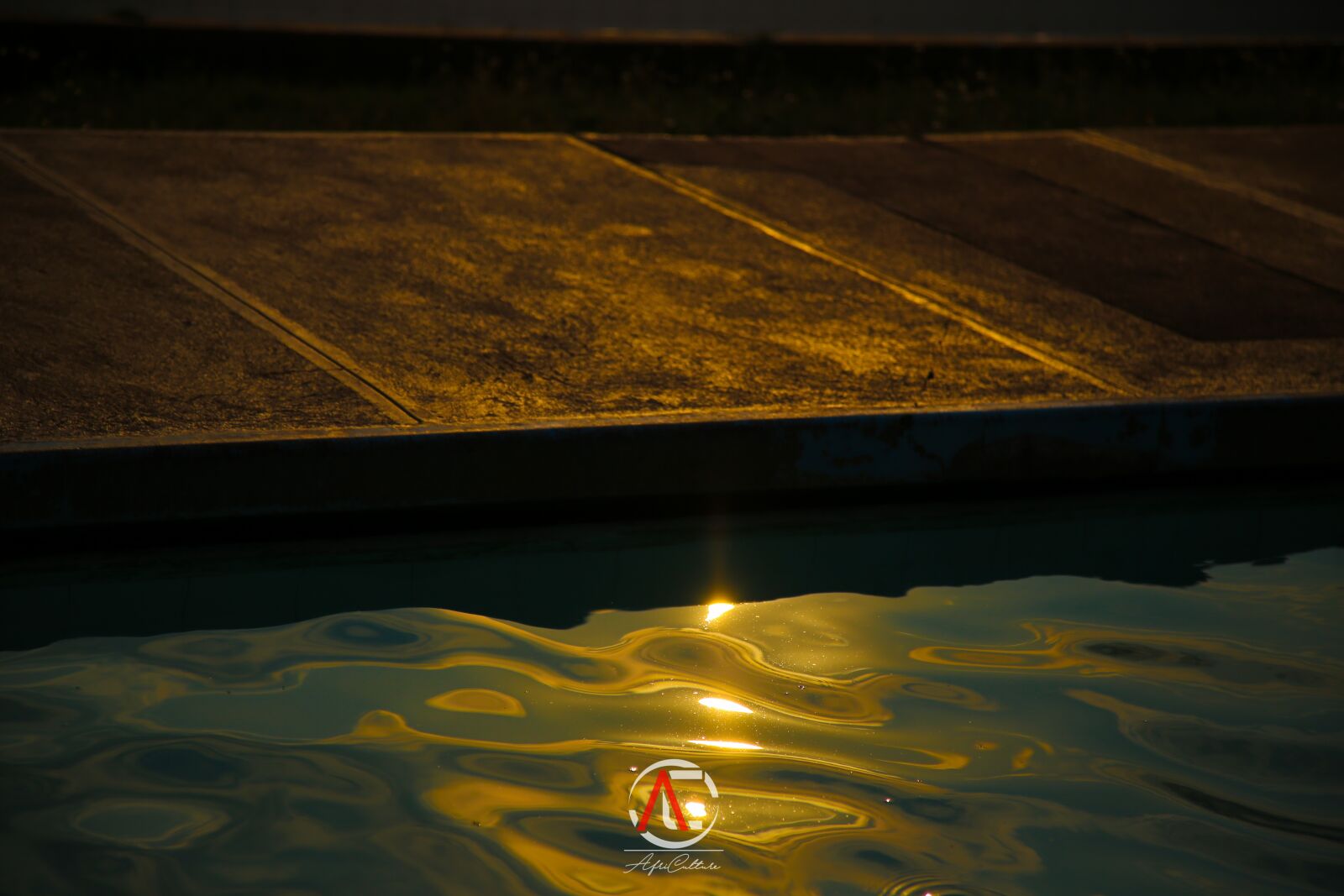 Canon EF 24-105mm F4L IS USM sample photo. Water, pool, reflection photography