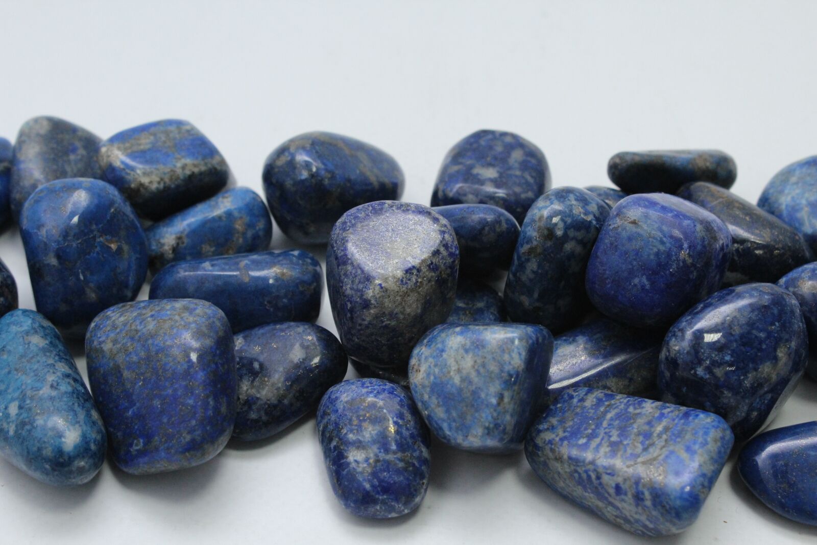 Canon EOS 1200D (EOS Rebel T5 / EOS Kiss X70 / EOS Hi) sample photo. Lapislazuli, ore, lapis lazuli photography